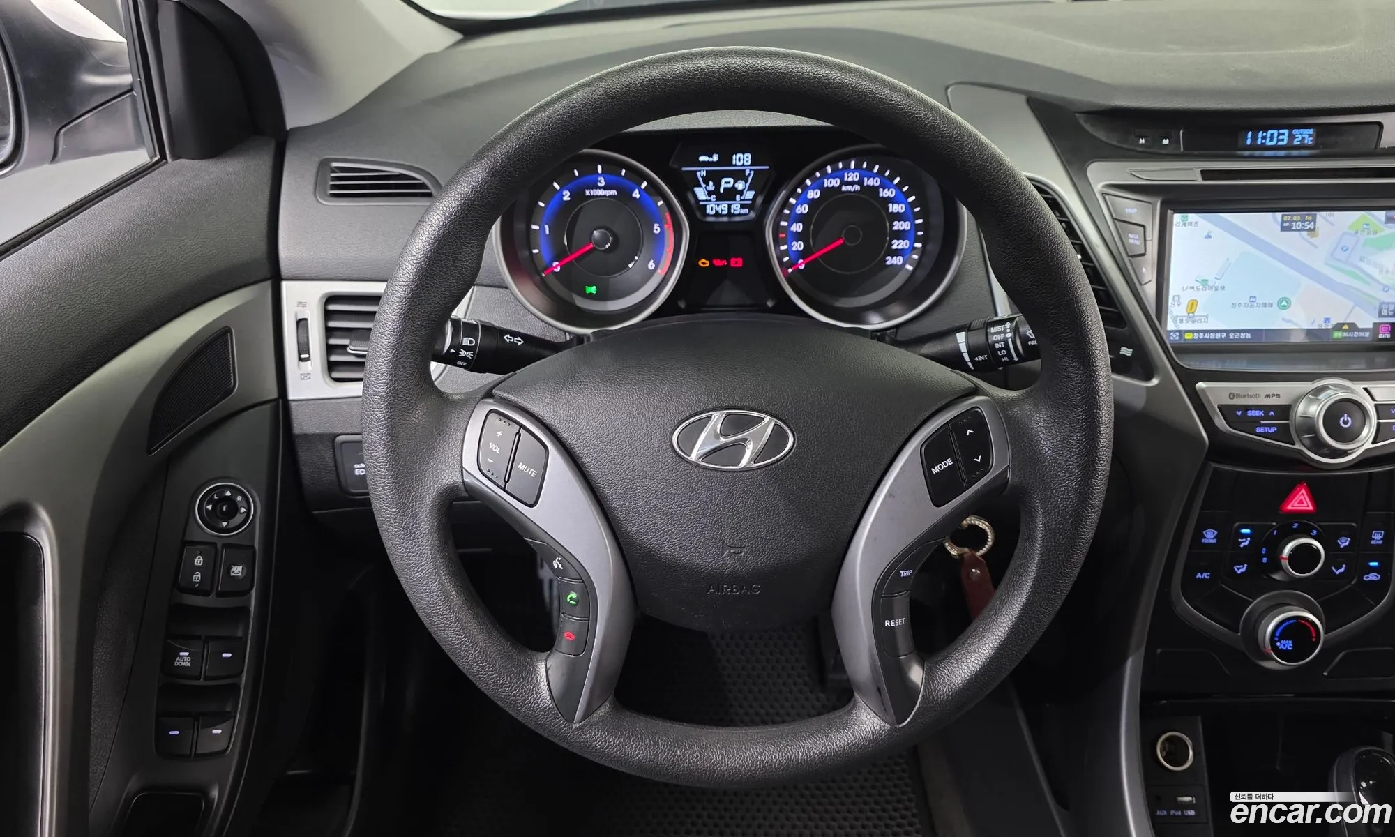 Hyundai Elantra 2015 — 11