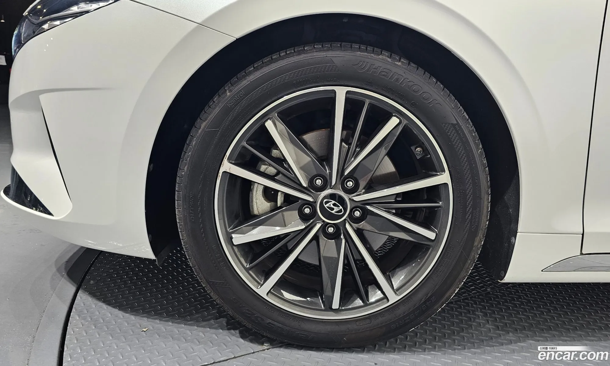 Hyundai Grandeur IG 2020 — 26