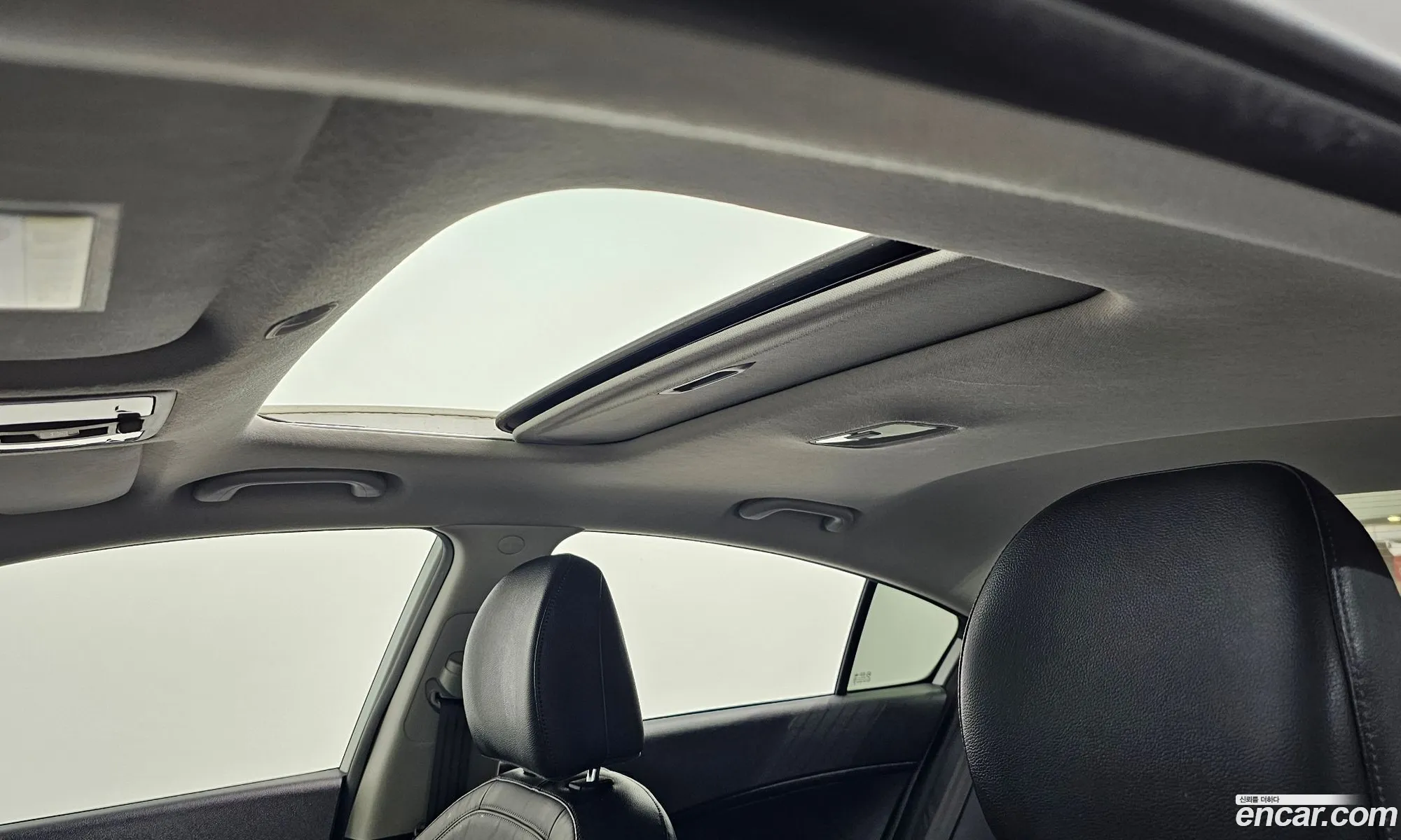Kia K3 2014 — 12