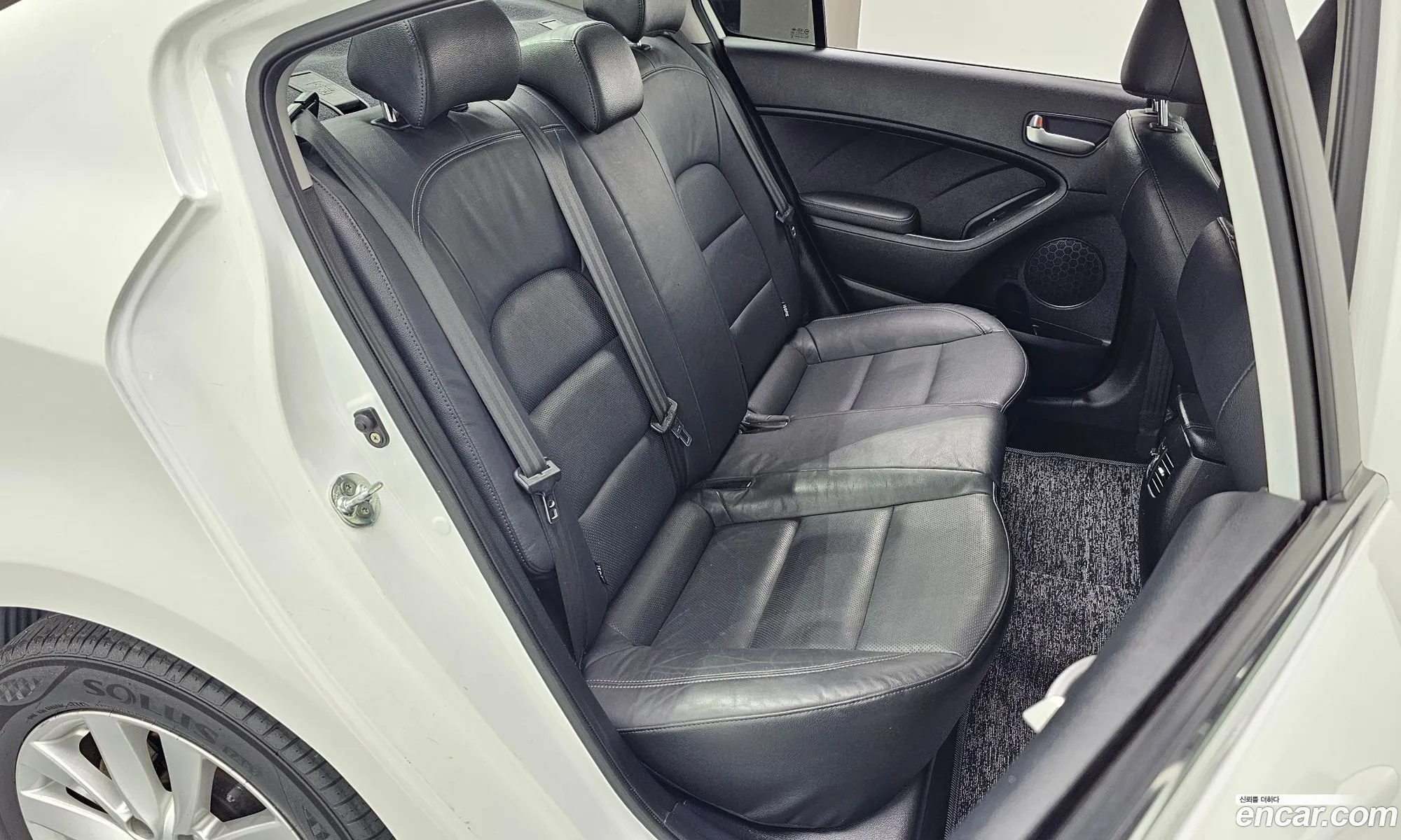 Kia K3 2014 — 20