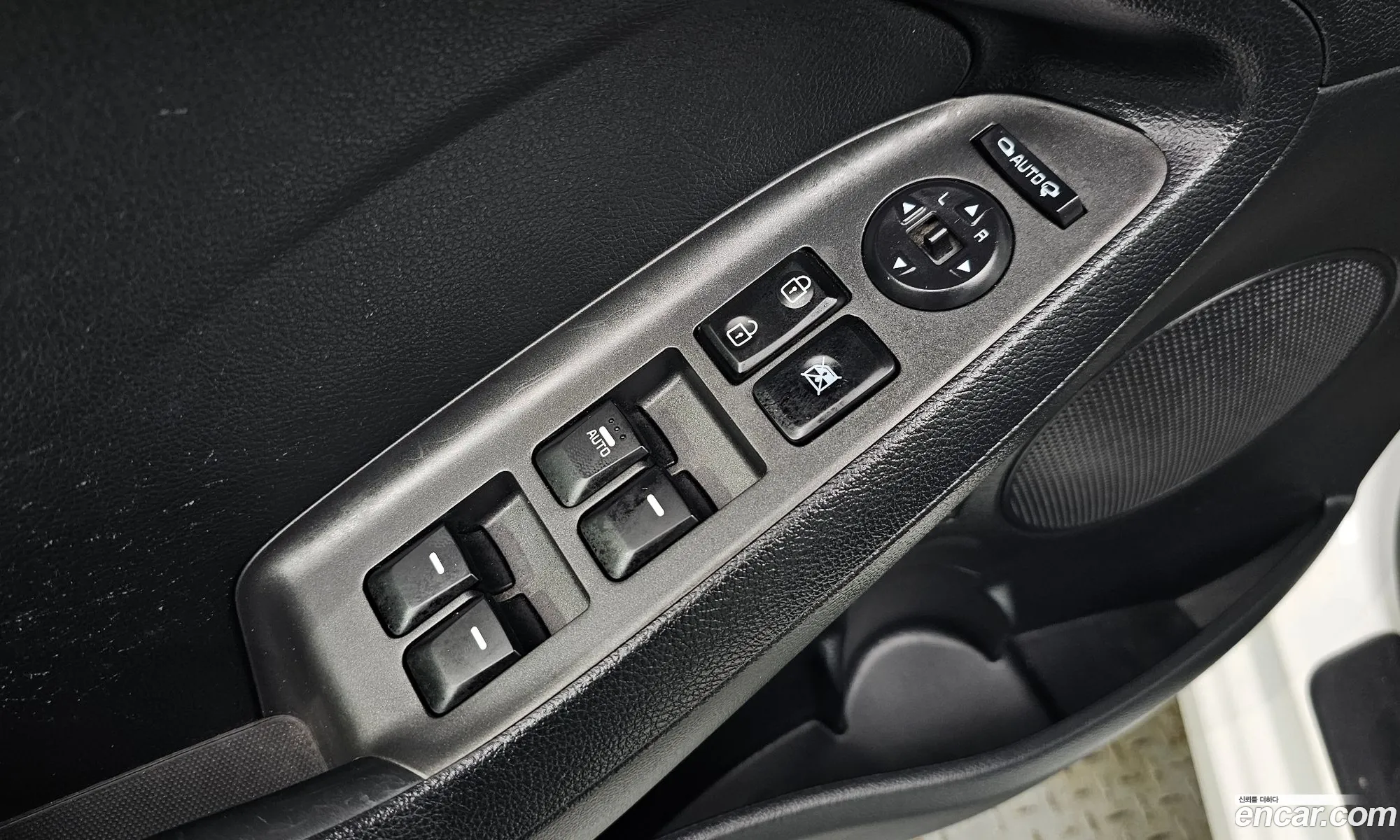 Kia K3 2014 — 2