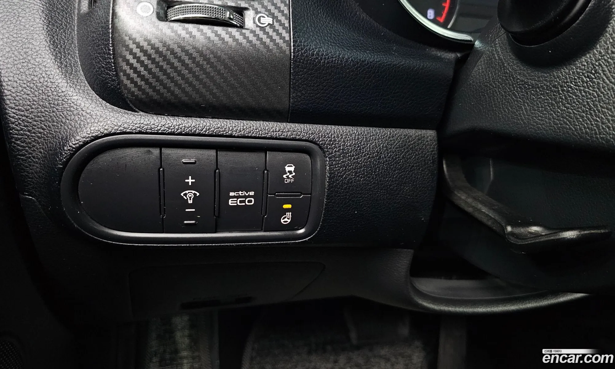 Kia K3 2014 — 17