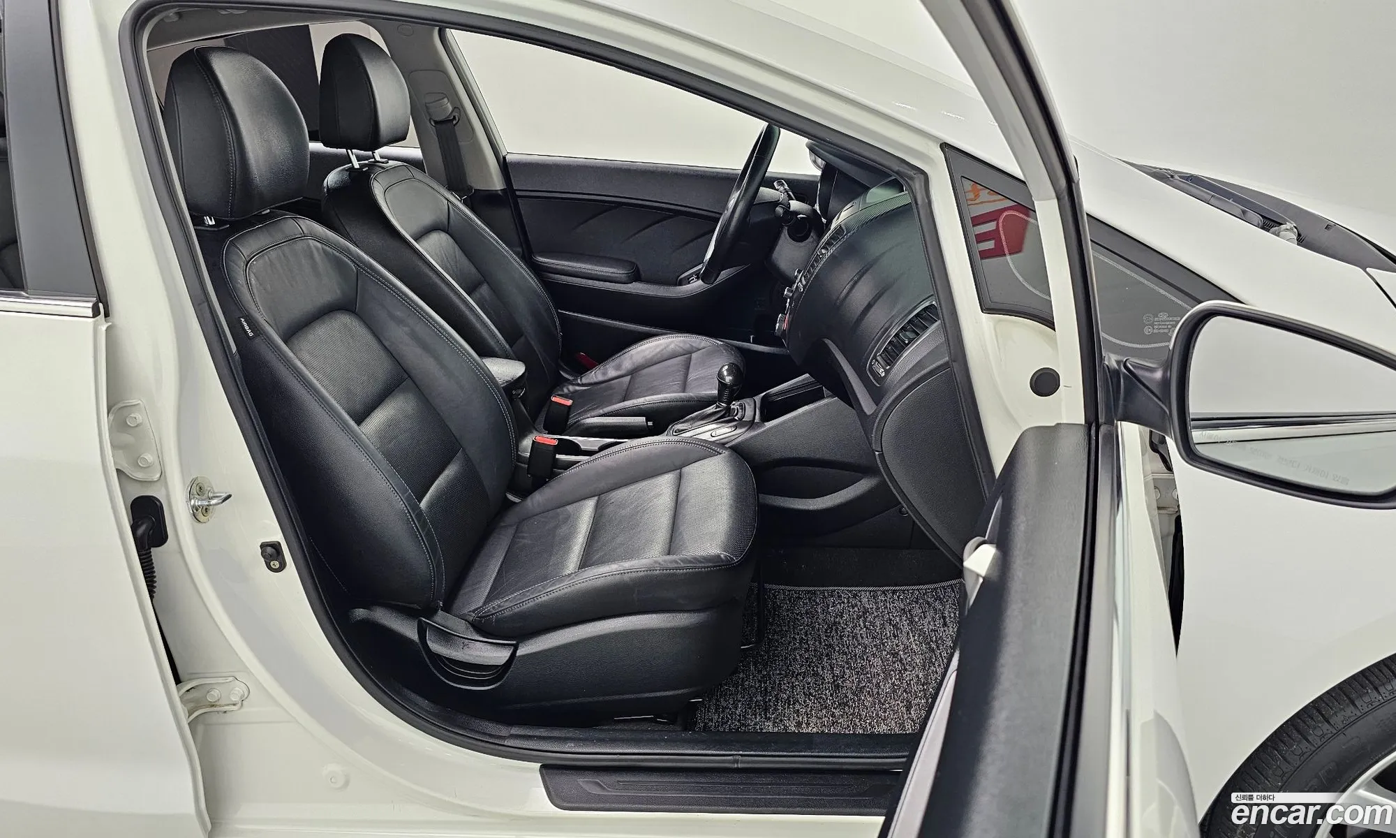 Kia K3 2014 — 8