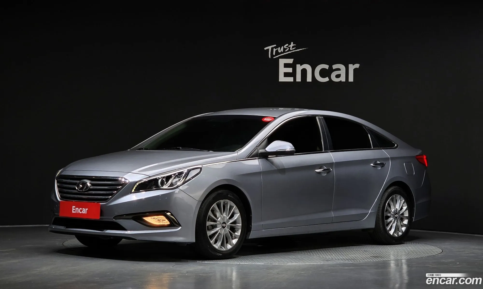 Hyundai LF Sonata 2016 — 11