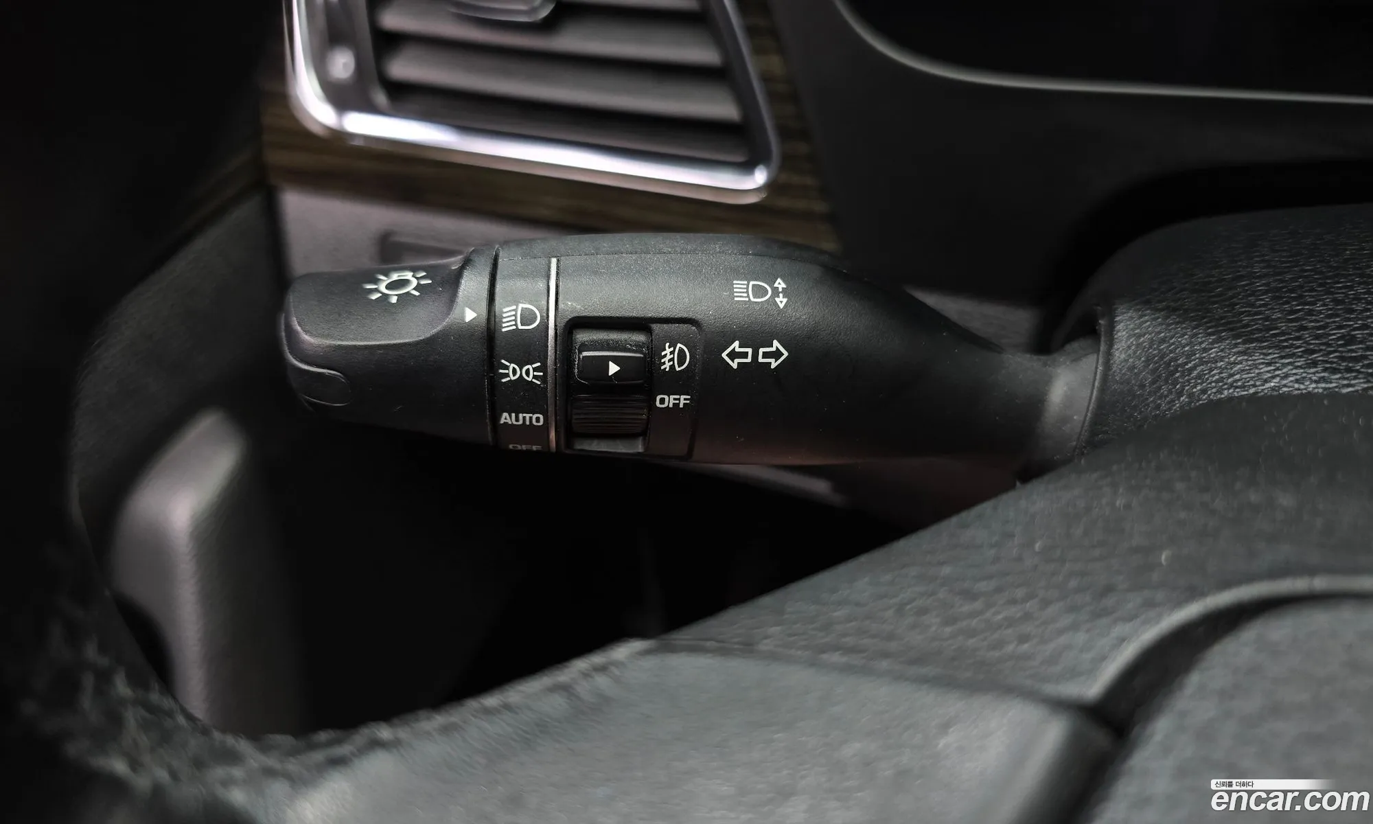 Hyundai LF Sonata 2016 — 19