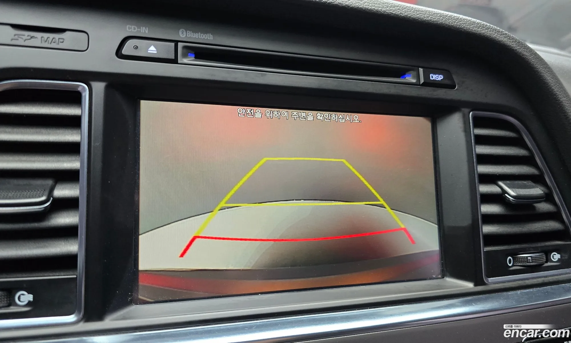 Hyundai LF Sonata 2016 — 22