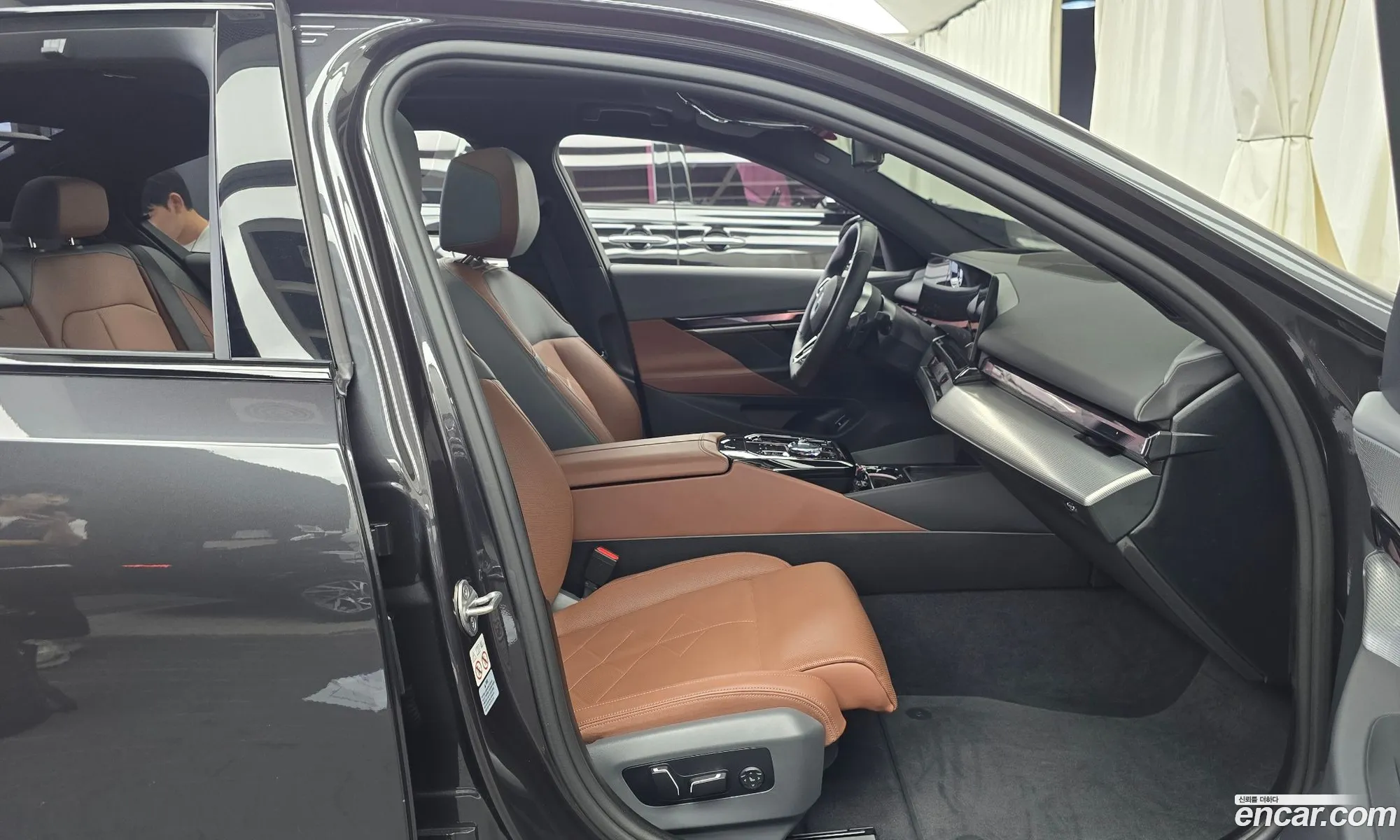 BMW 5 Series 2024 — 12