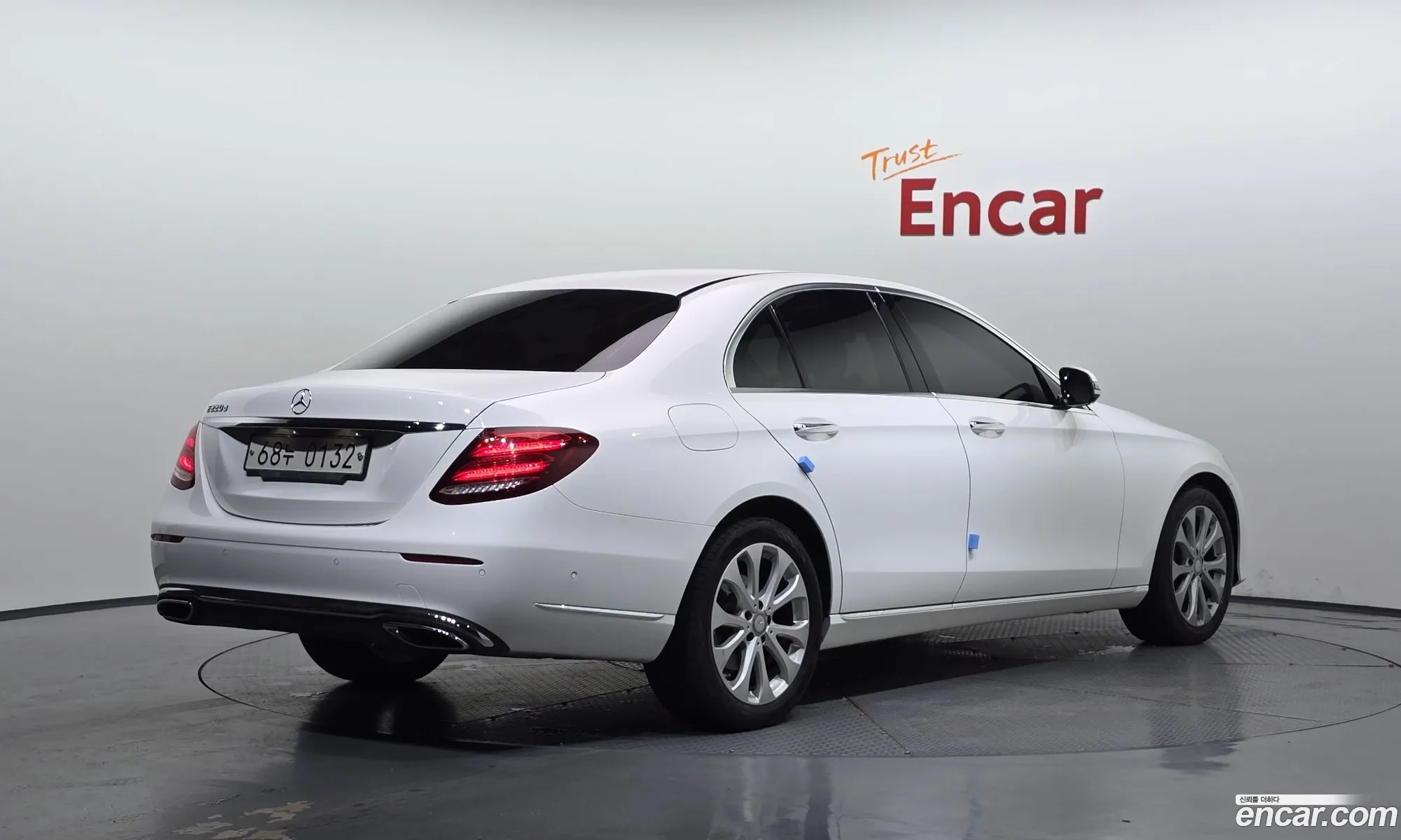 Mercedes-Benz E-Class W213 2016 WDDZF0EB1HA045167 — 9