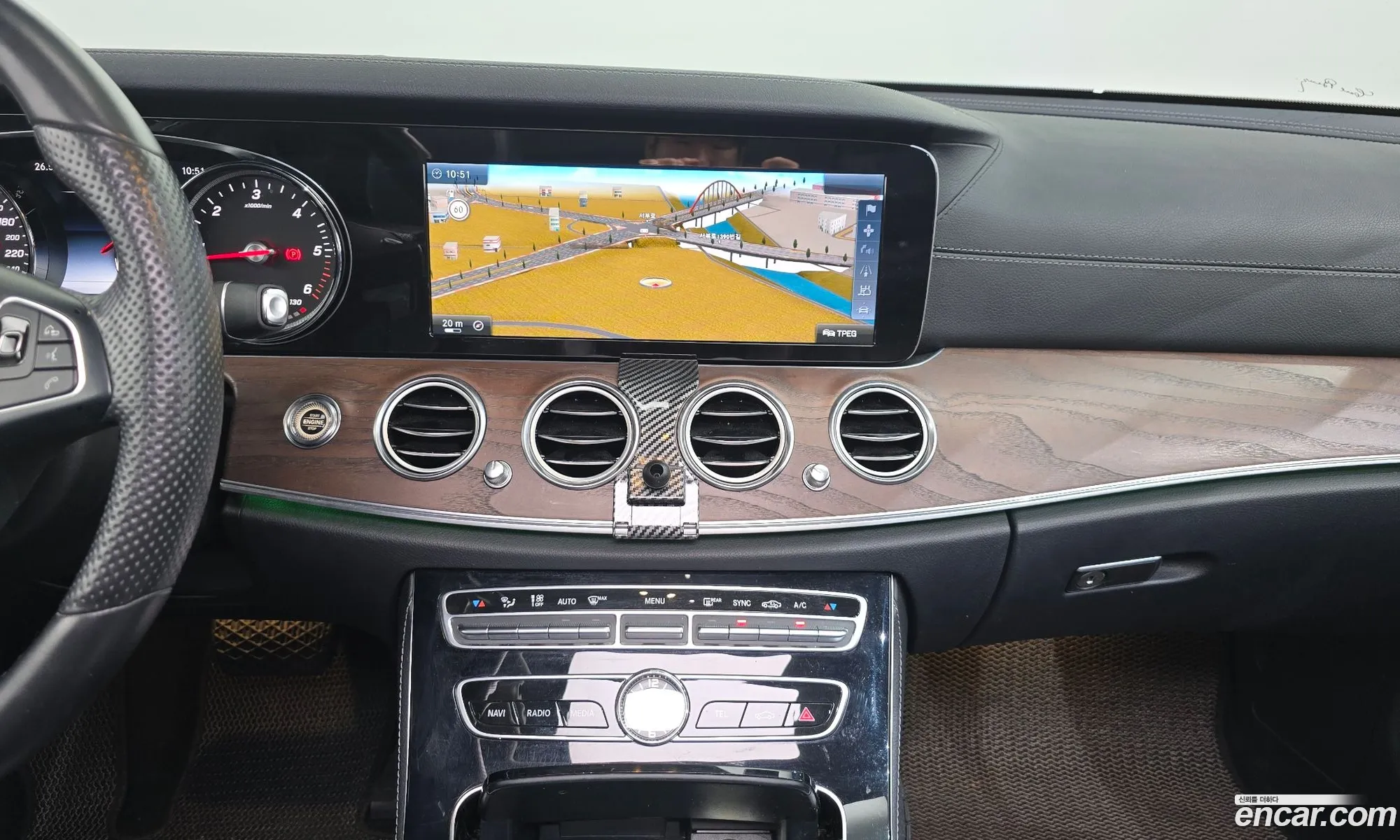 Mercedes-Benz E-Class W213 2016 WDDZF0EB1HA045167 — 7