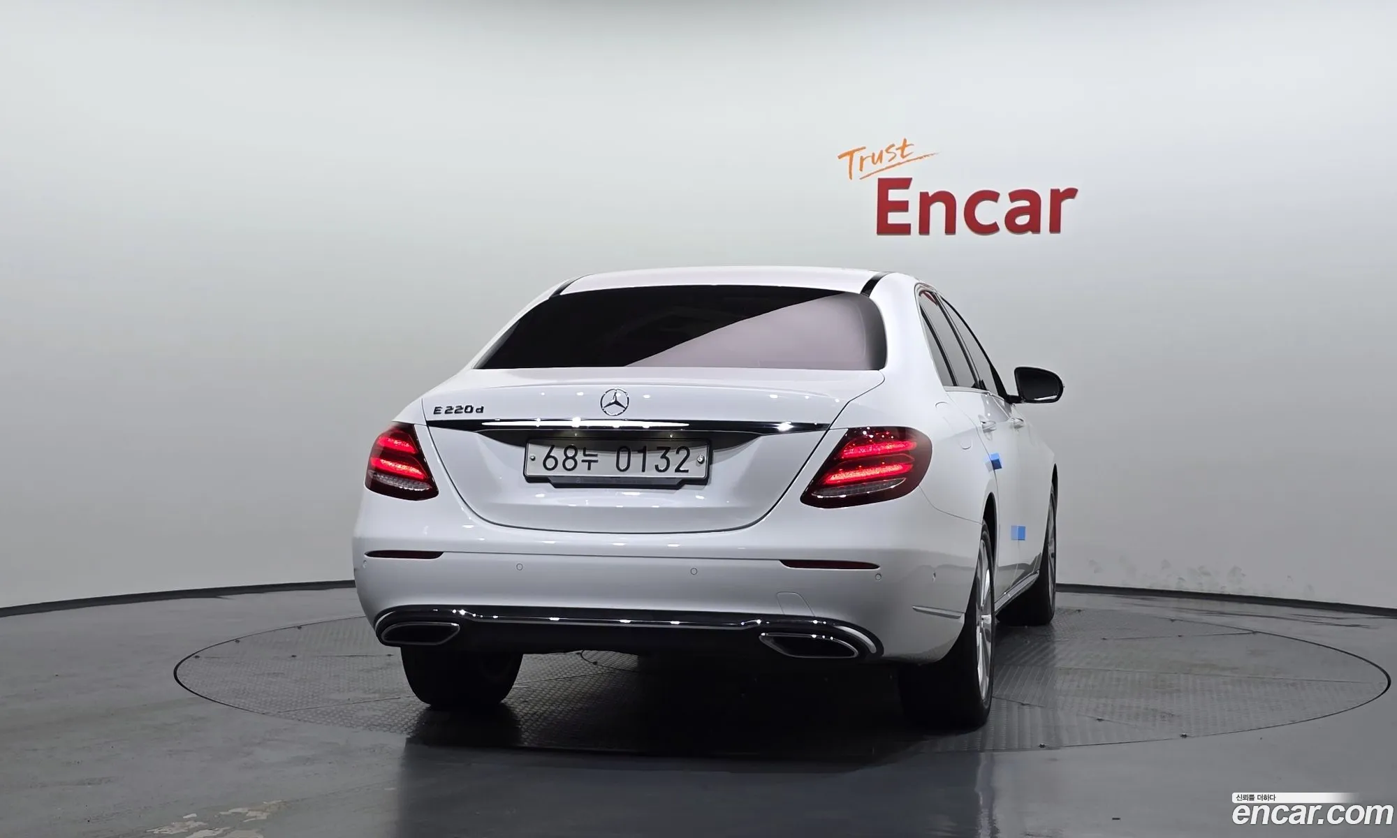 Mercedes-Benz E-Class W213 2016 WDDZF0EB1HA045167 — 13