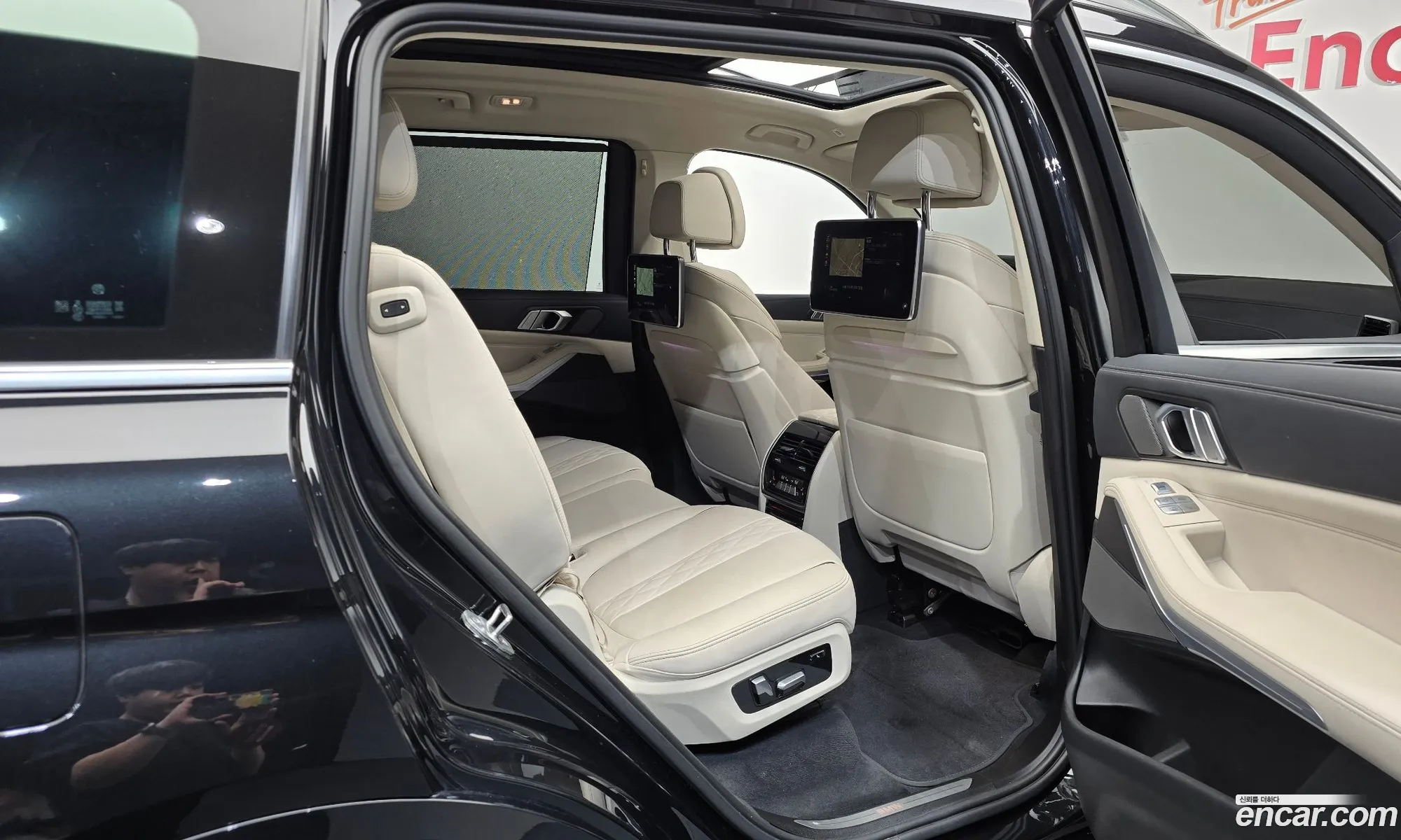 BMW X7 2022 WBATB4108N9K73264 — 28