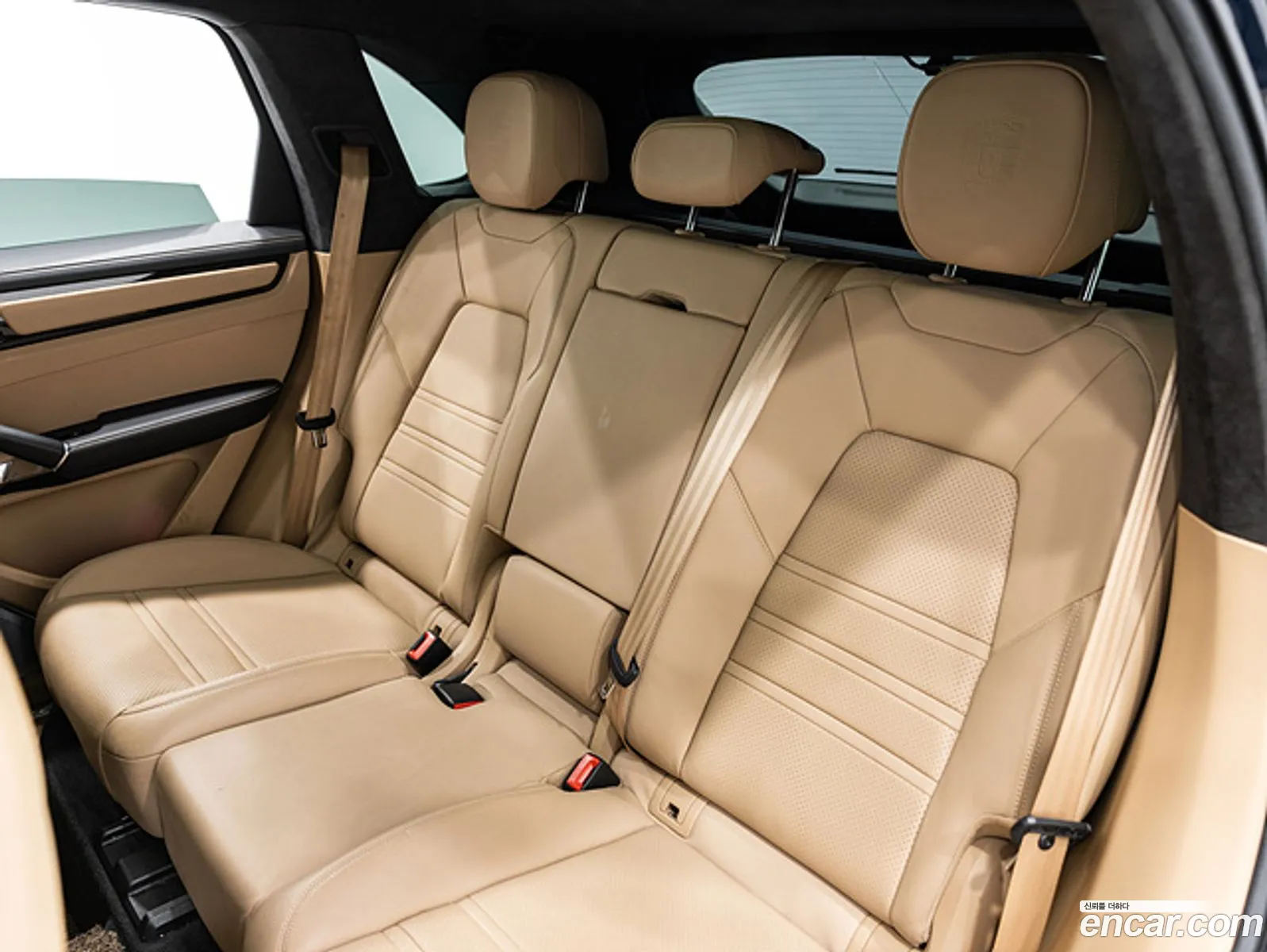 Porsche Cayenne 2022 — 16