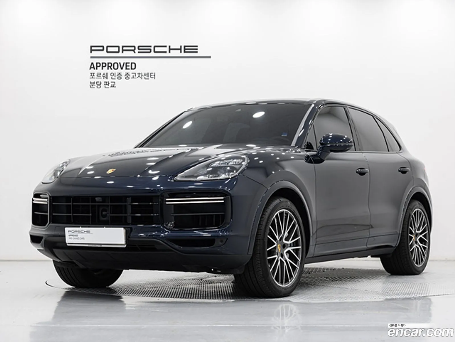 Porsche Cayenne 2022 — 17
