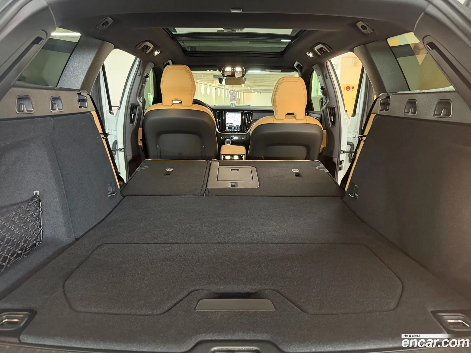 Volvo V60 Cross Country 2025 — 11