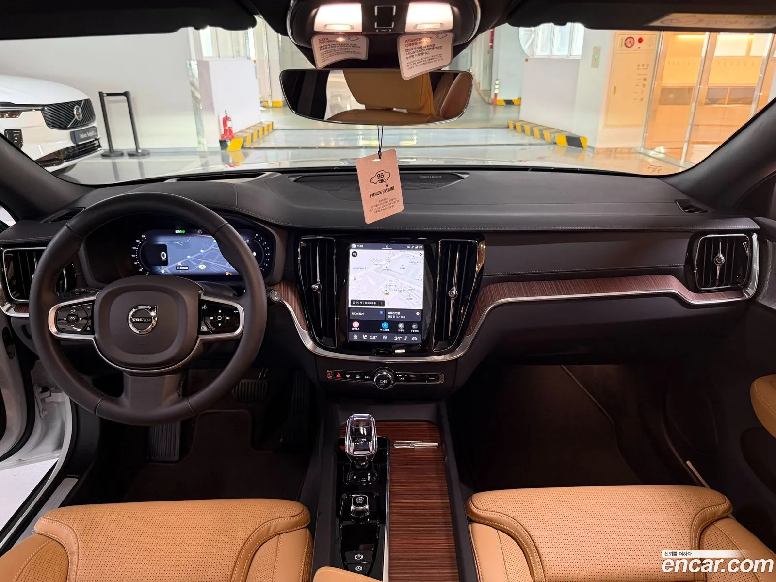 Volvo V60 Cross Country 2025 — 10