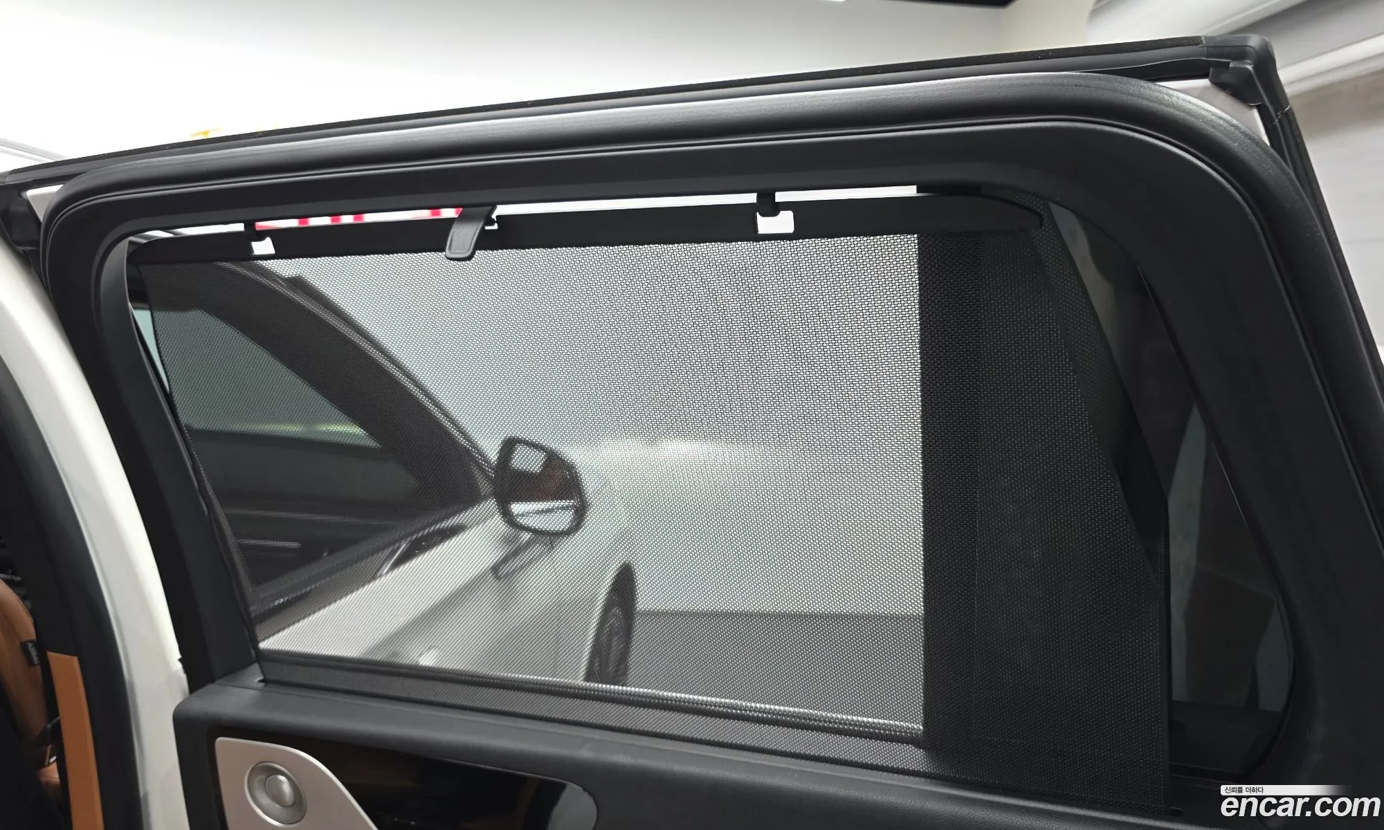 Lincoln Aviator 2020 5LM5J9XC2LGL33134 — 16