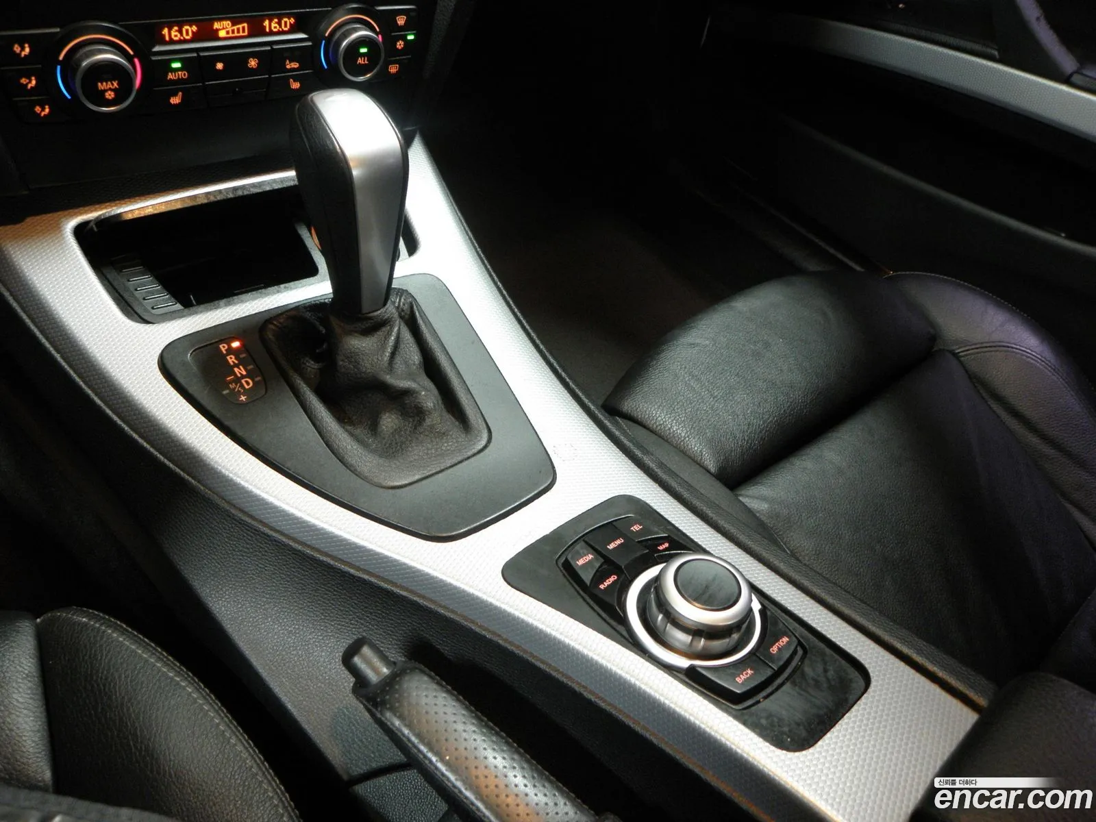 BMW 3 Series 2010 — 11