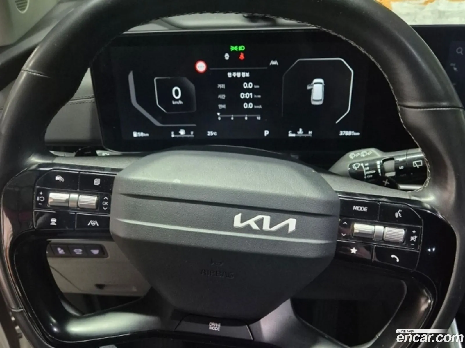 Kia Carnival 2025 — 2