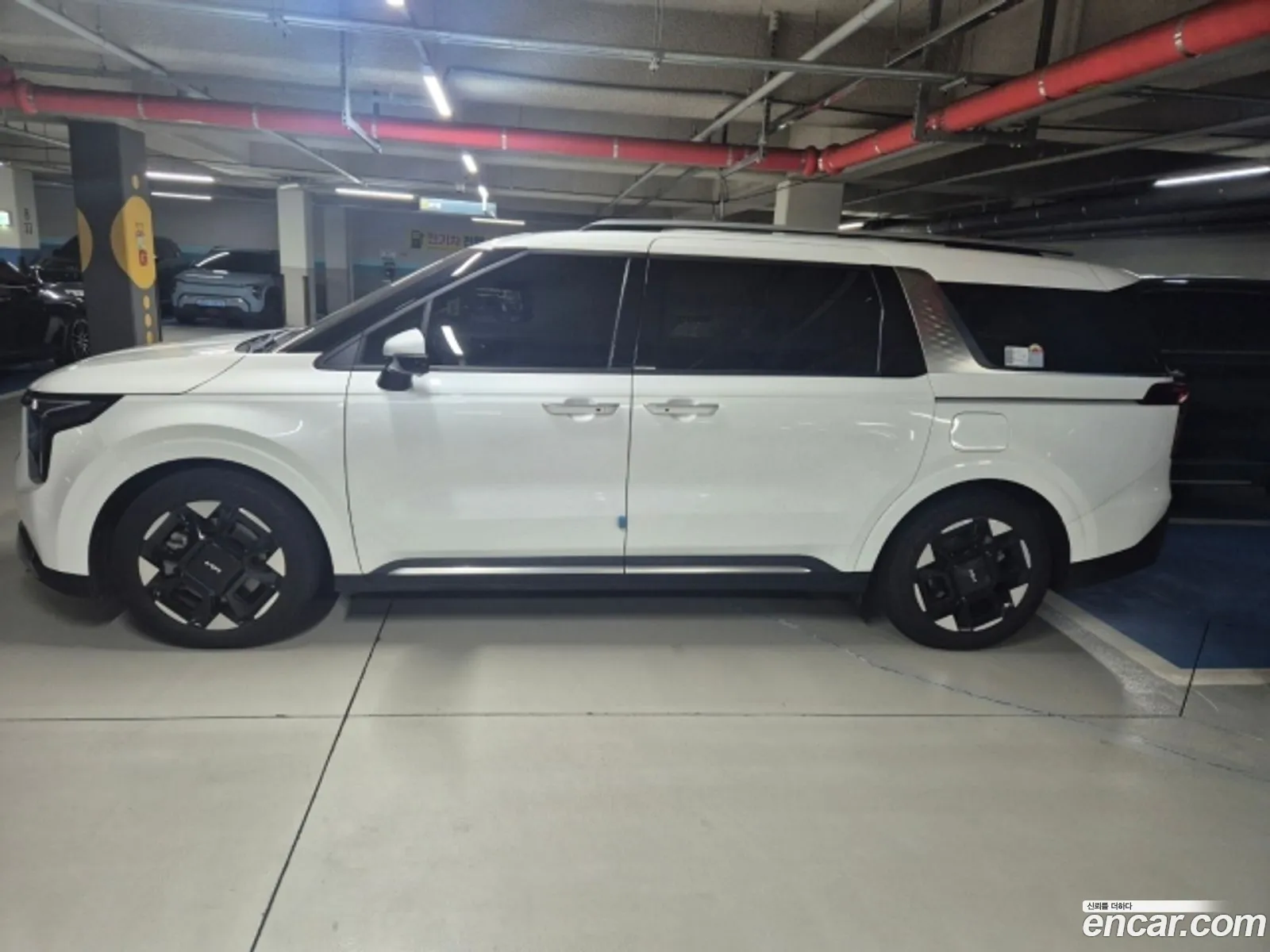 Kia Carnival 2025 — 4