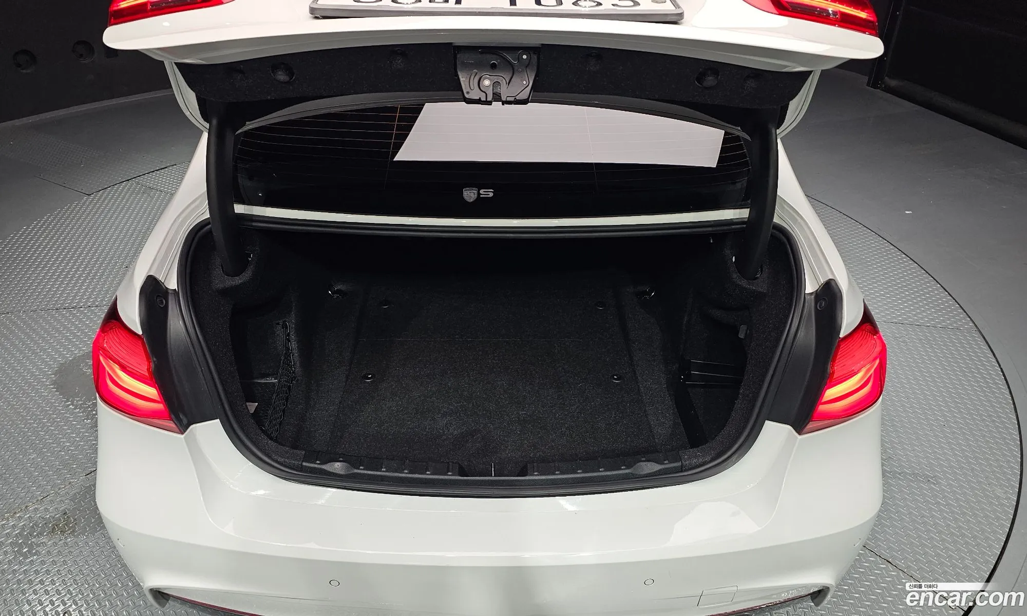 BMW 3 Series 2016 WBA8A9108HK823467 — 9