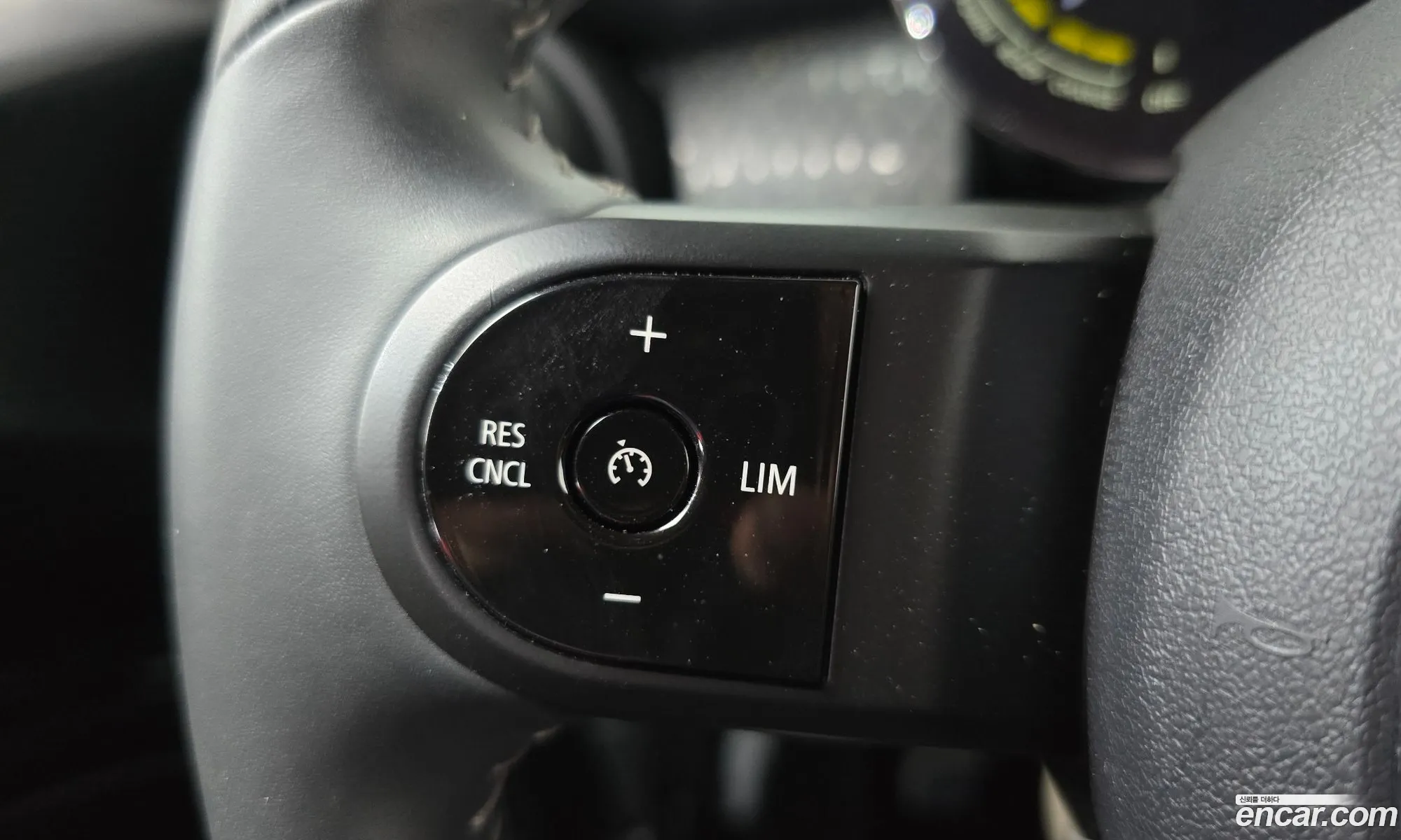Mini Cooper Electric 2023 WMW11DJ01P2U07909 — 7