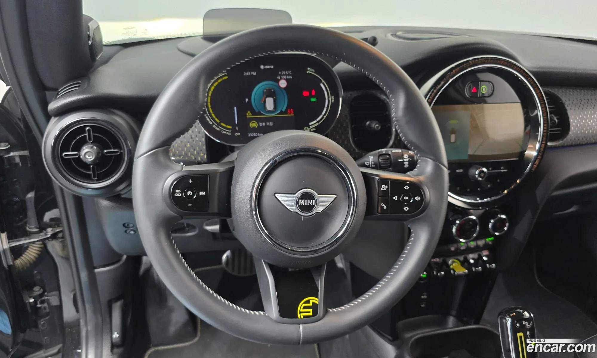 Mini Cooper Electric 2023 WMW11DJ01P2U07909 — 9