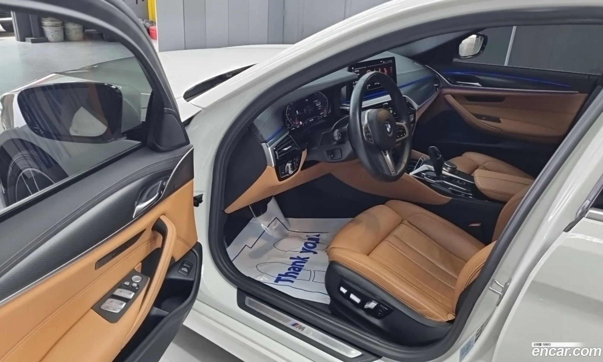 BMW 5 Series 2022 — 17