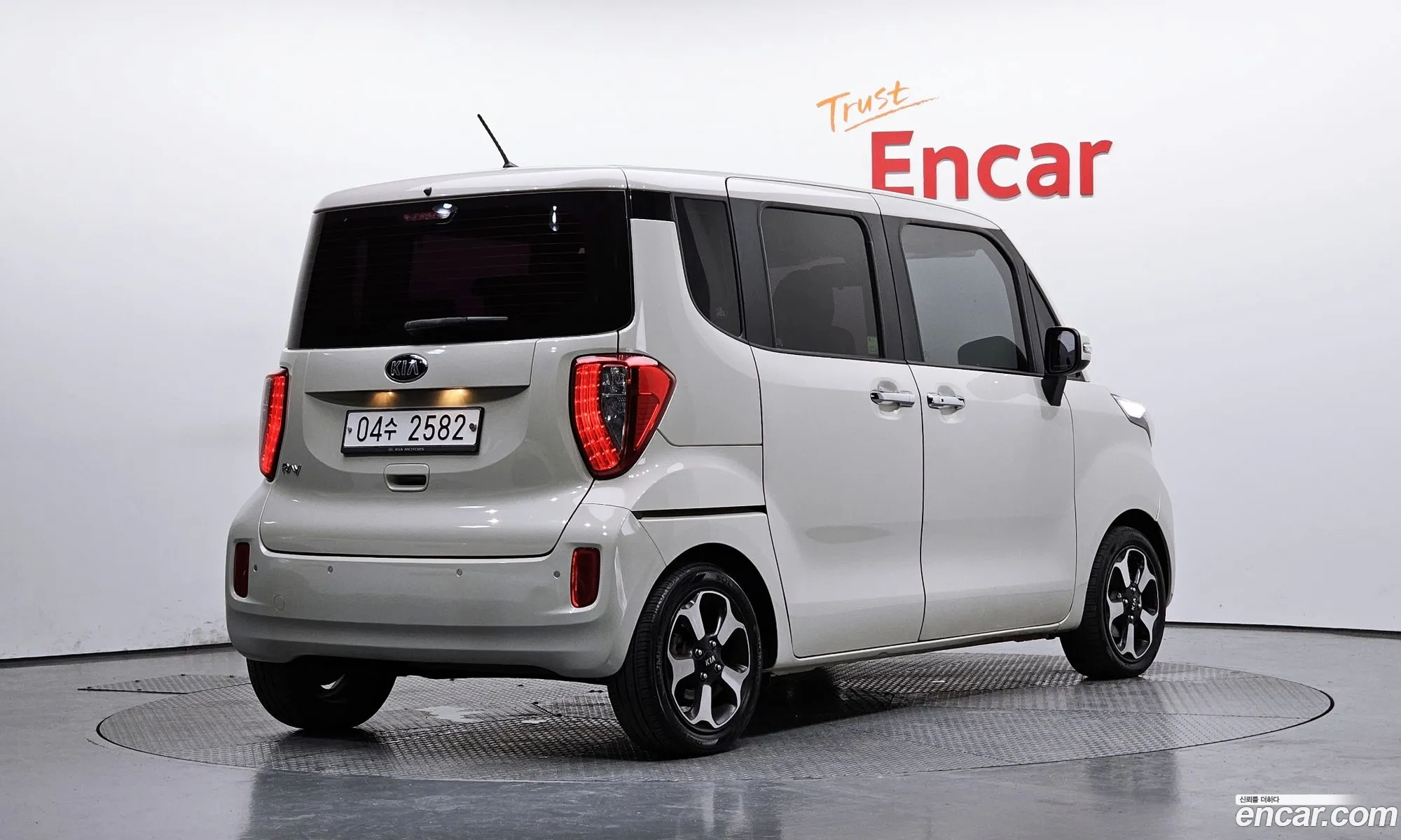 Kia Ray 2017 — 12