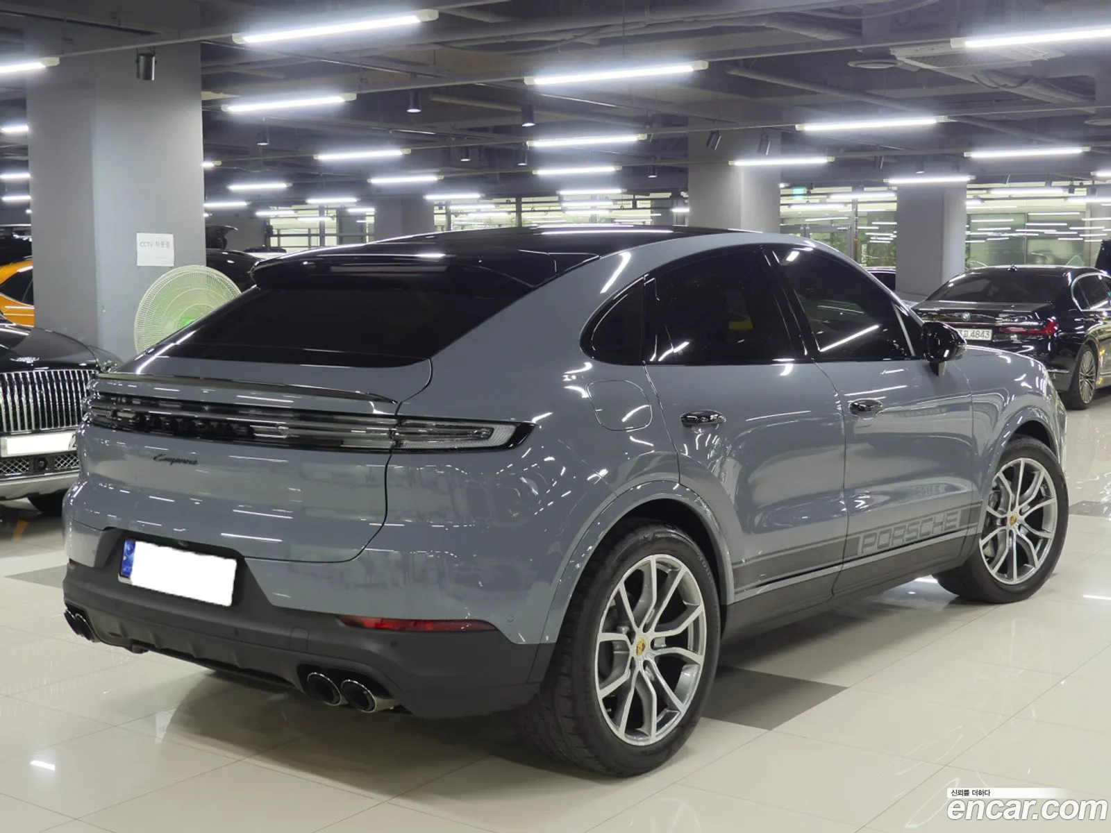 Porsche Cayenne 2023 — 18