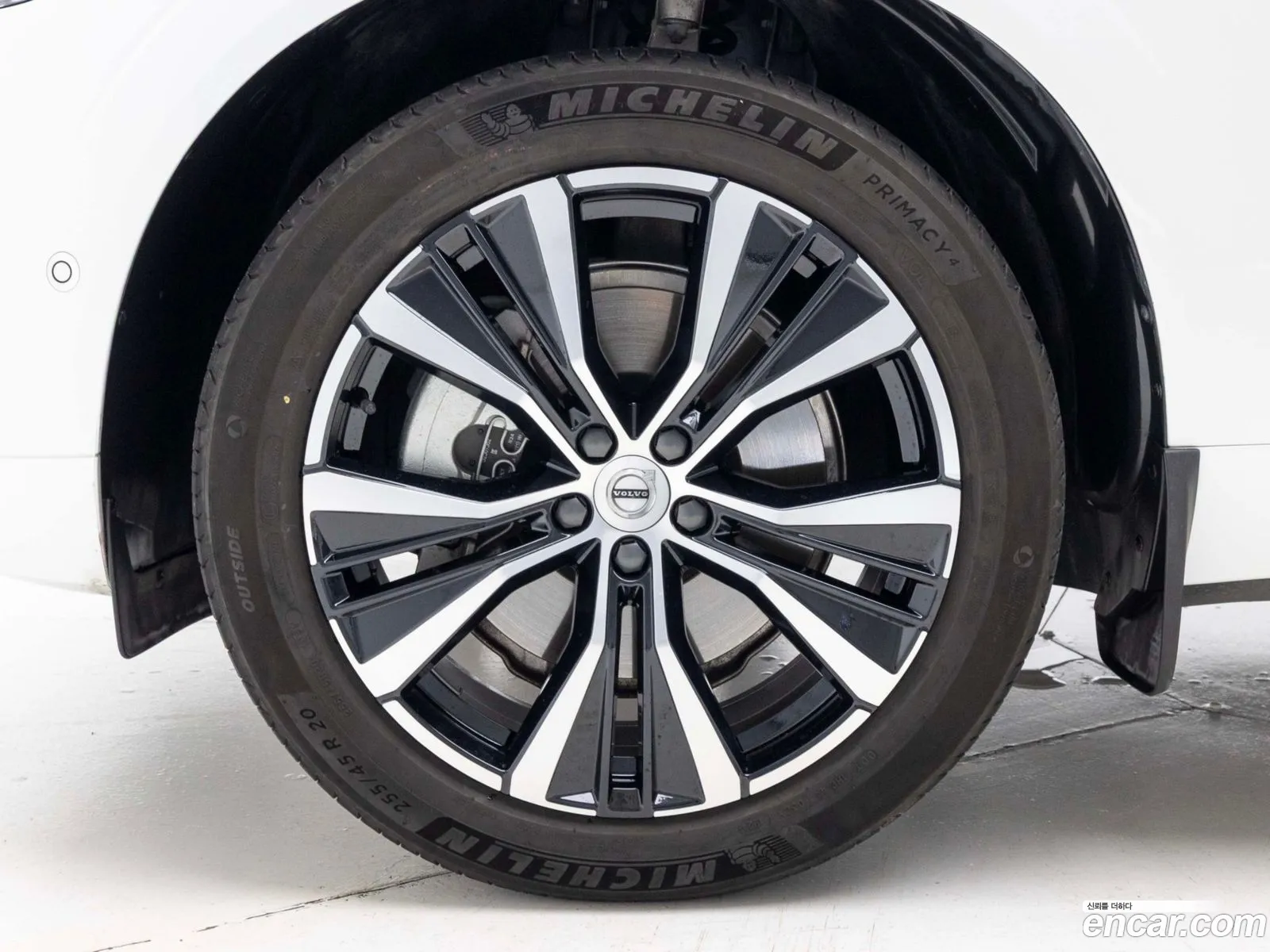 Volvo XC60 2024 — 19