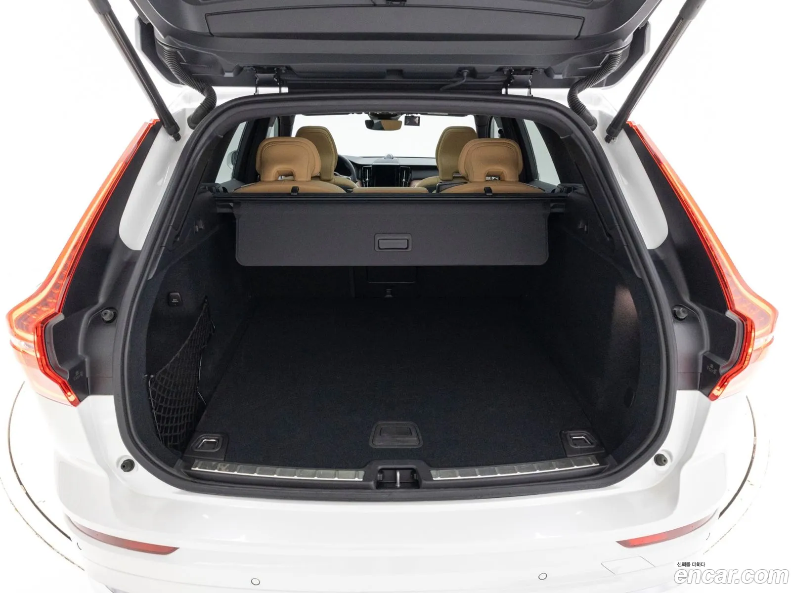 Volvo XC60 2024 — 9
