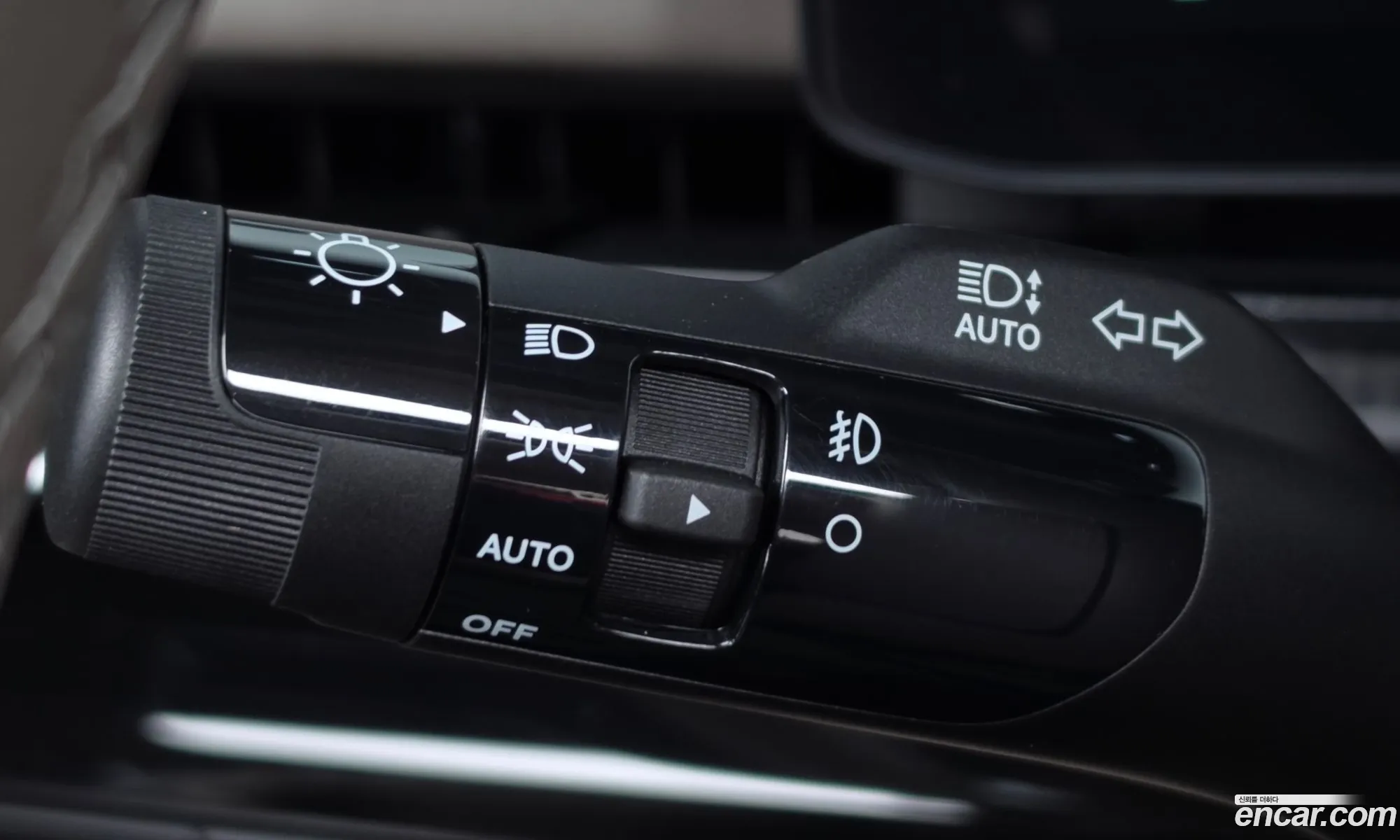 Kia Carnival 2025 — 4