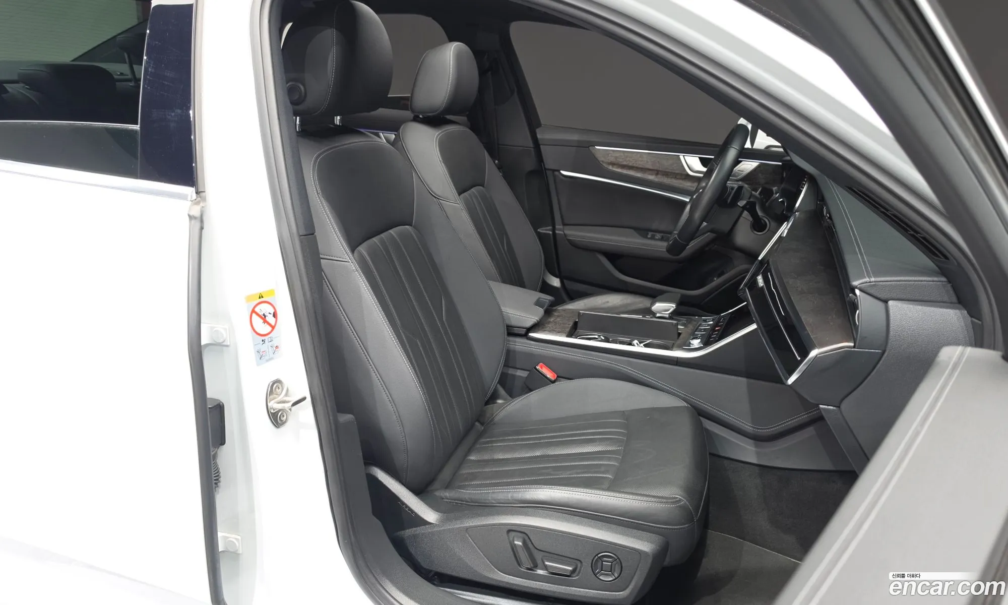 Audi A6 2021 WAUZZZF28MN009321 — 19