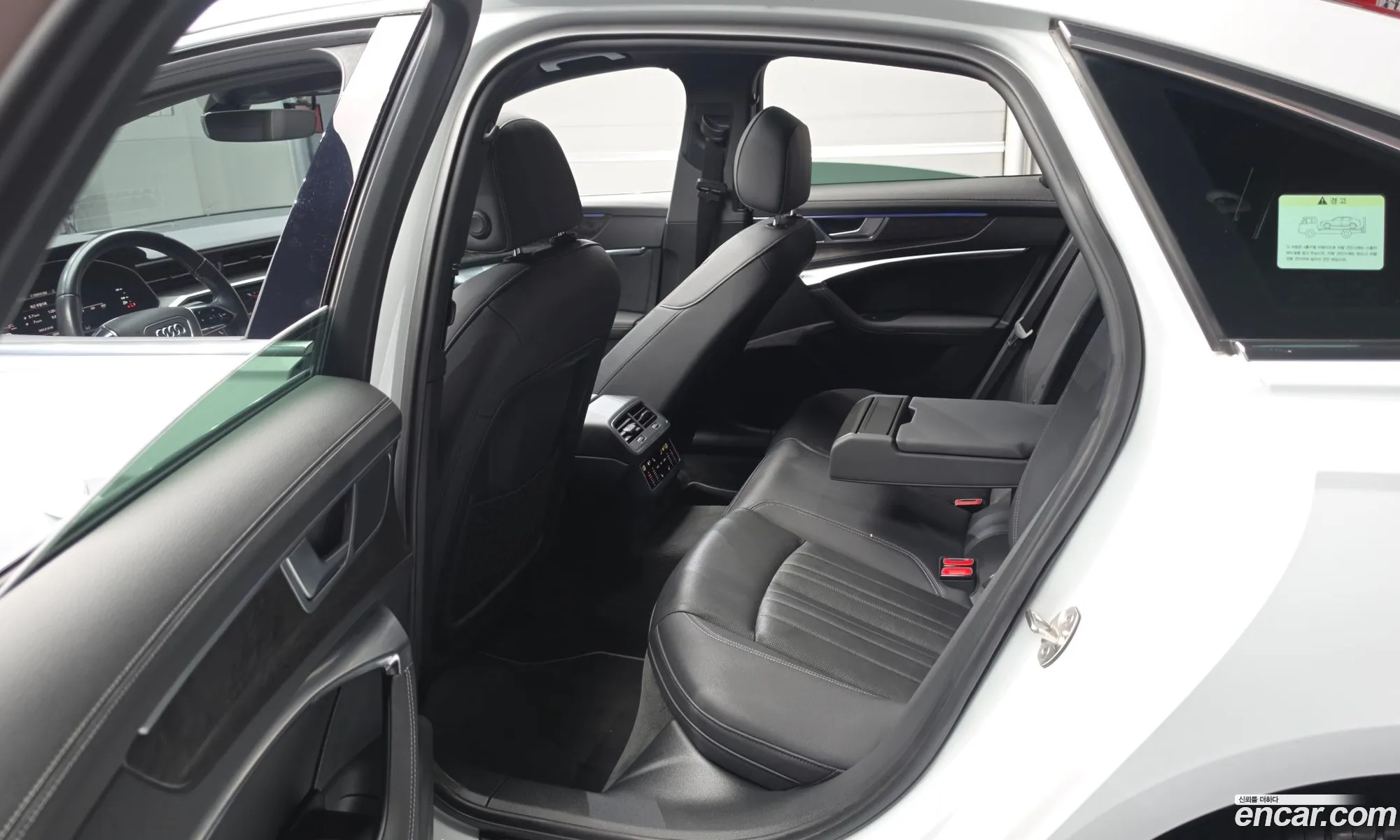 Audi A6 2021 WAUZZZF28MN009321 — 6
