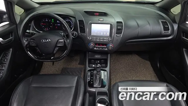 Kia K3 2016 — 4