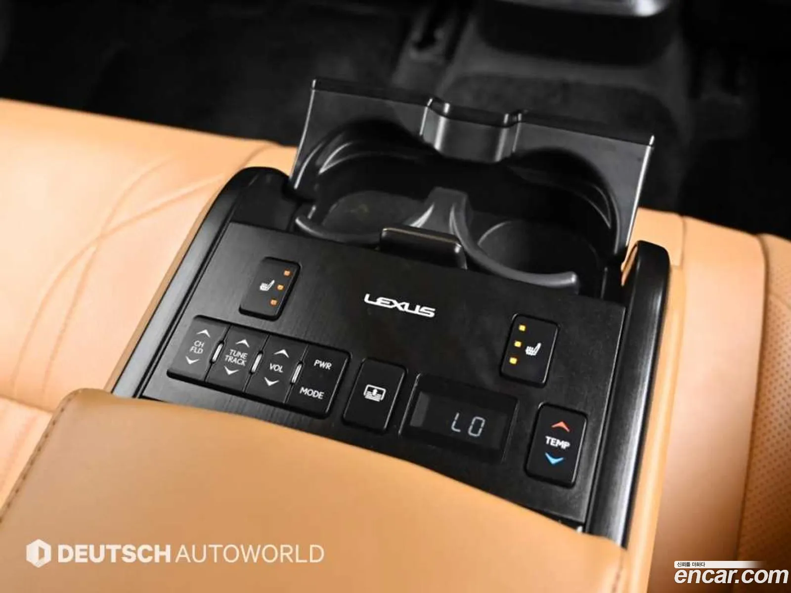Lexus ES300h 7th Gen 2024 — 12
