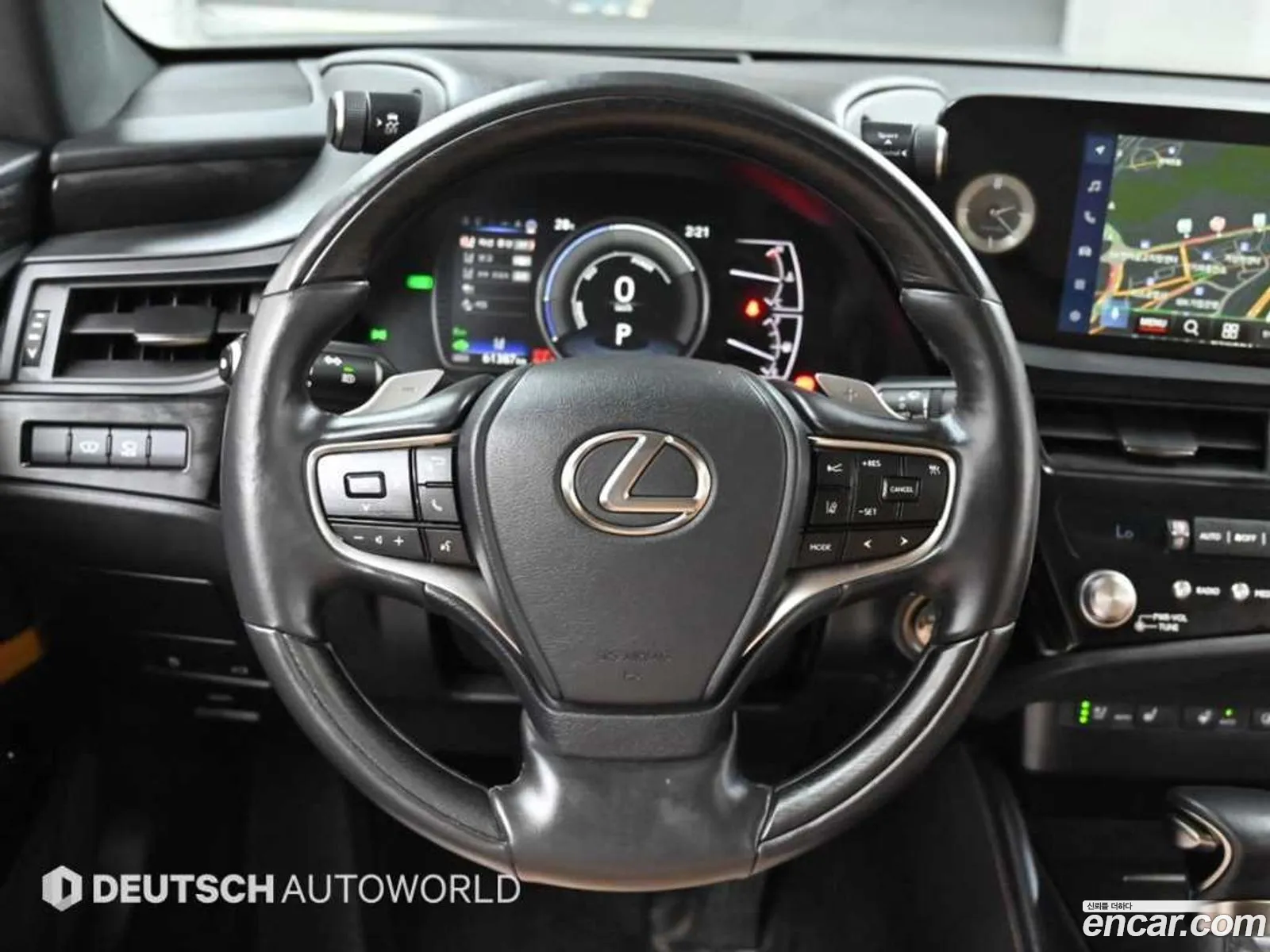 Lexus ES300h 7th Gen 2024 — 9