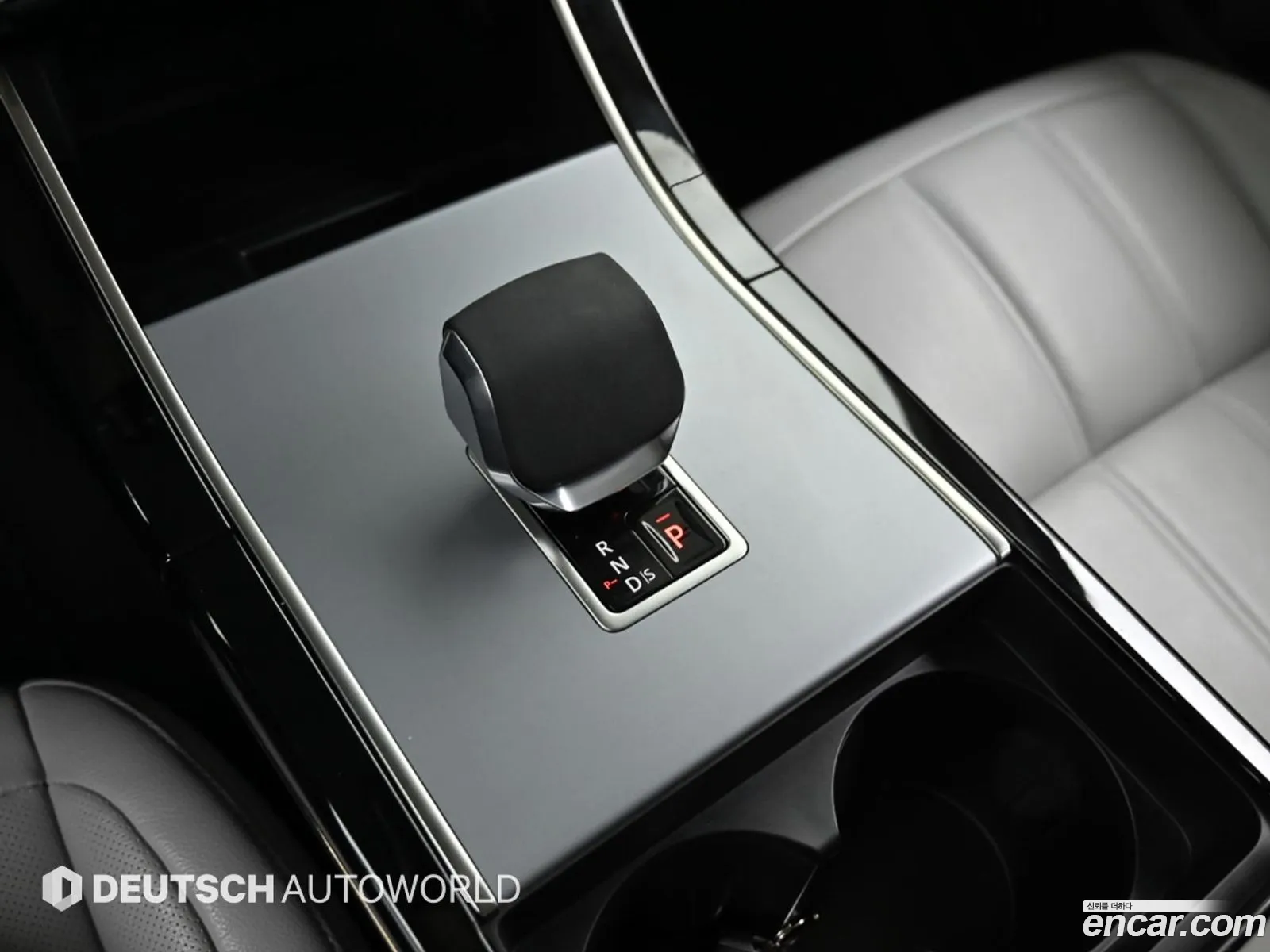 Land Rover Range Rover Evoque 2025 — 10
