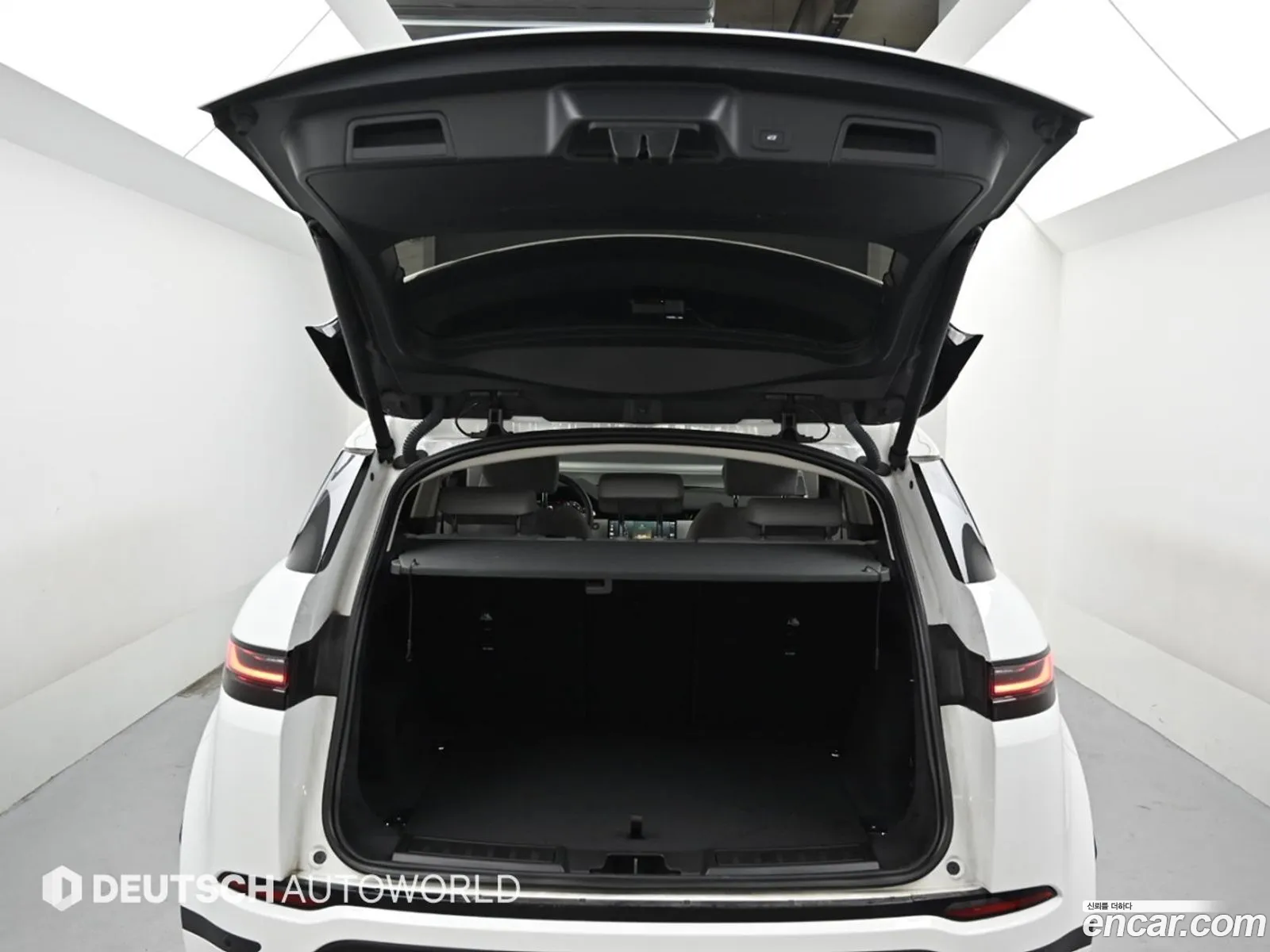 Land Rover Range Rover Evoque 2025 — 3