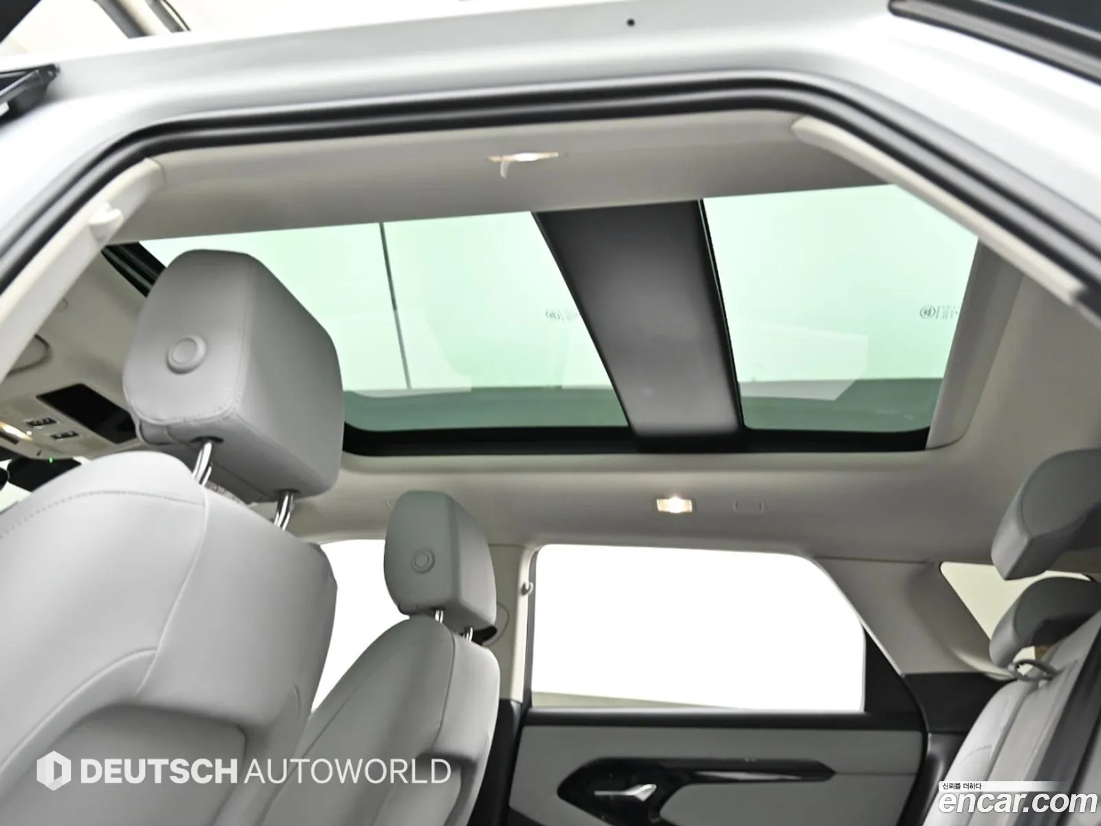 Land Rover Range Rover Evoque 2025 — 18