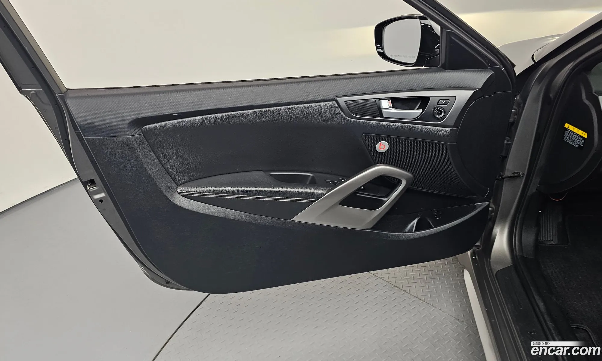 Hyundai Veloster 2016 — 25
