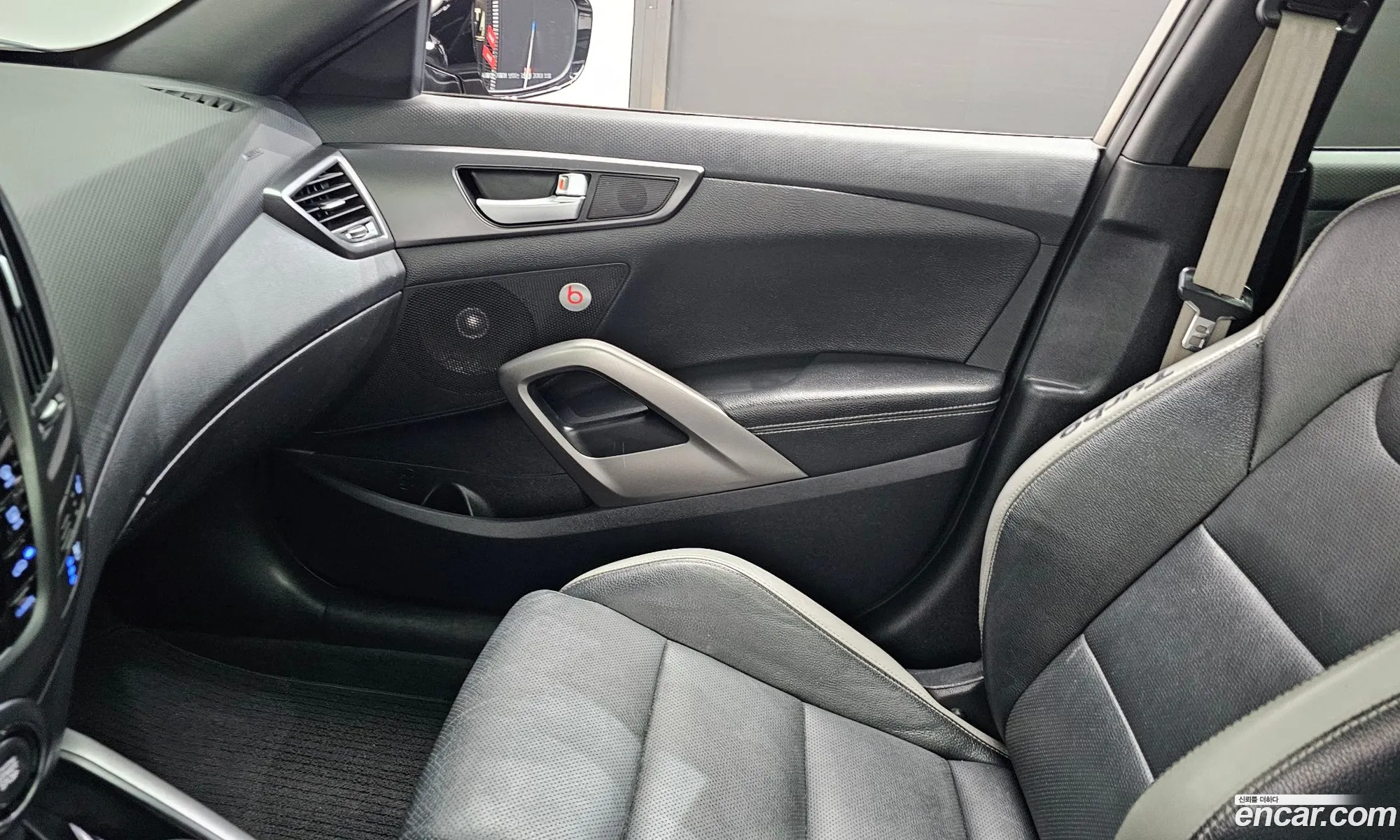 Hyundai Veloster 2016 — 13