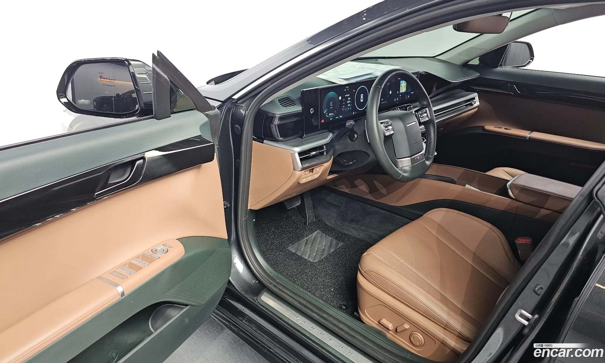 Hyundai Grandeur Hybrid 2024 — 19