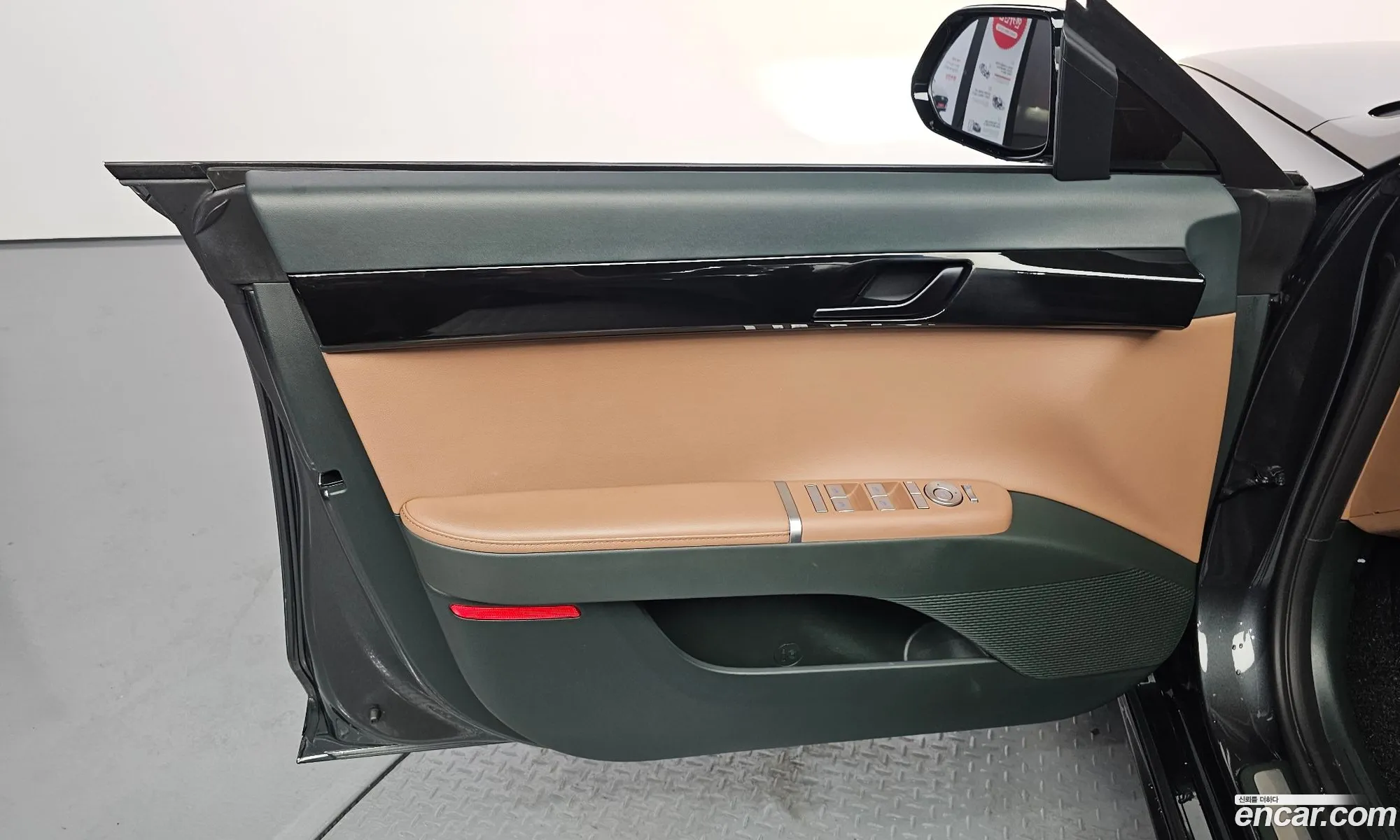 Hyundai Grandeur Hybrid 2024 — 5