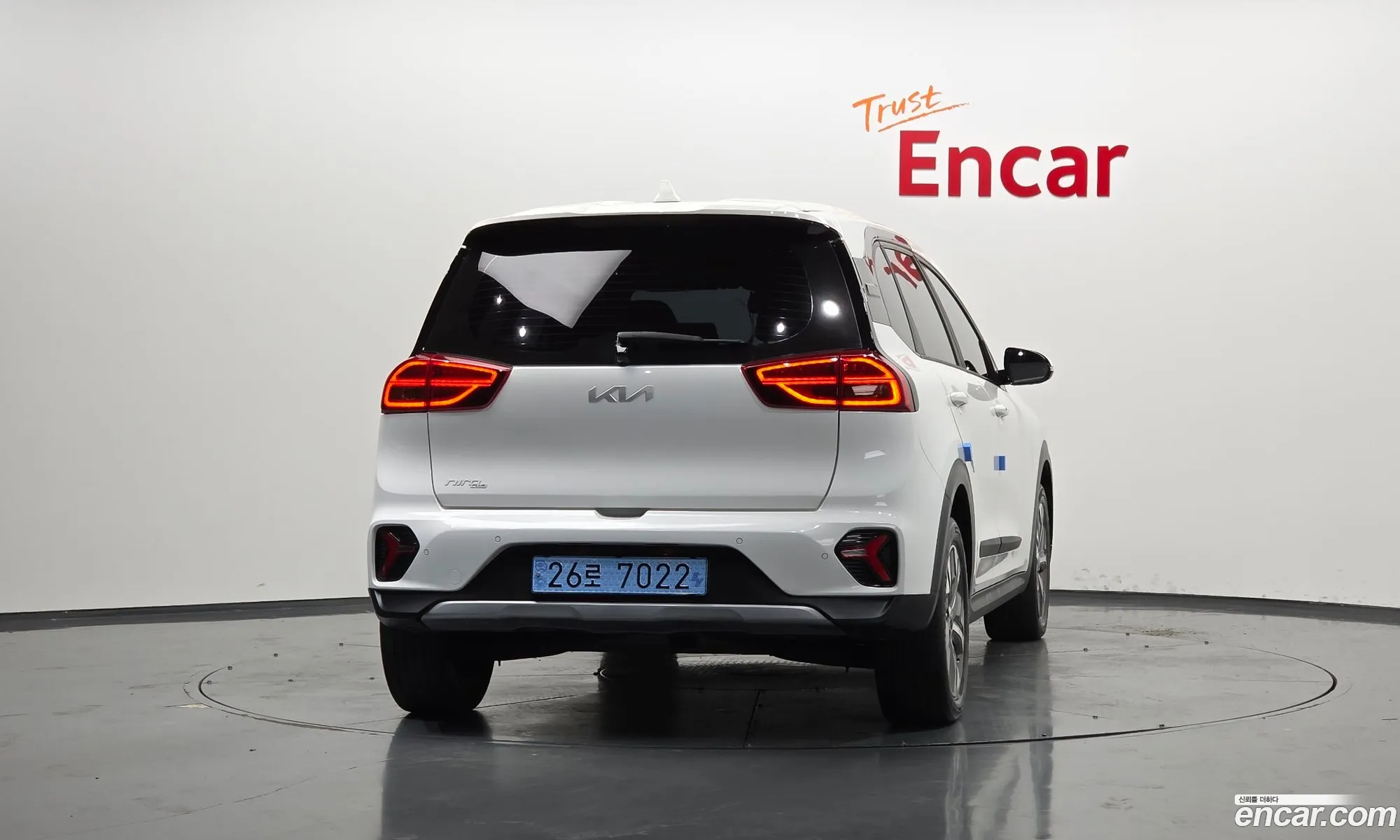 Kia Niro Plus 2022 — 3