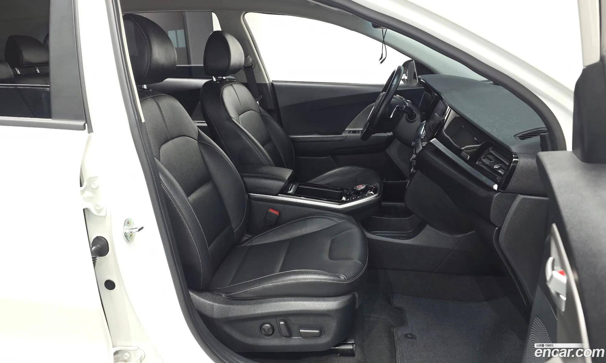 Kia Niro Plus 2022 — 17
