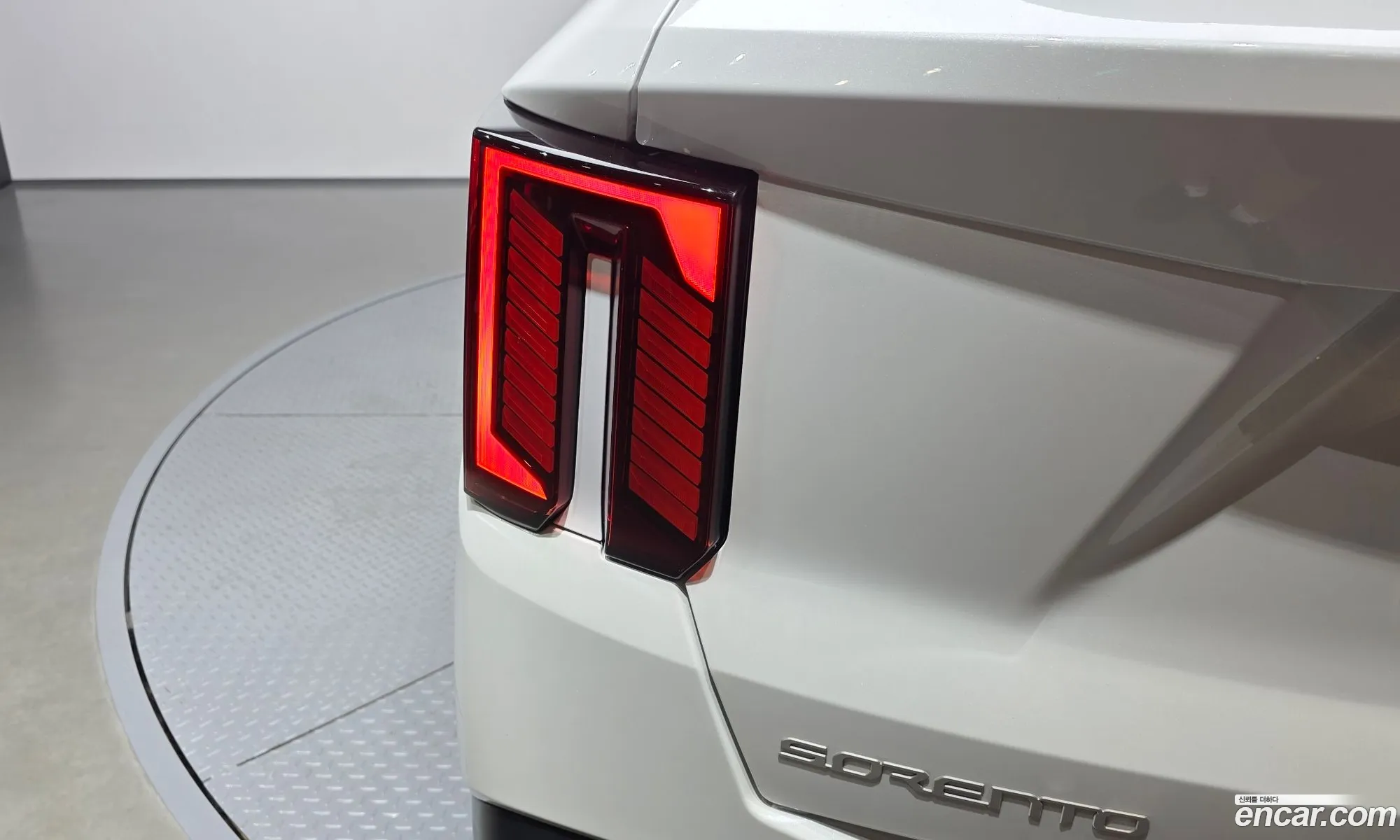 Kia Sorento 2023 — 32