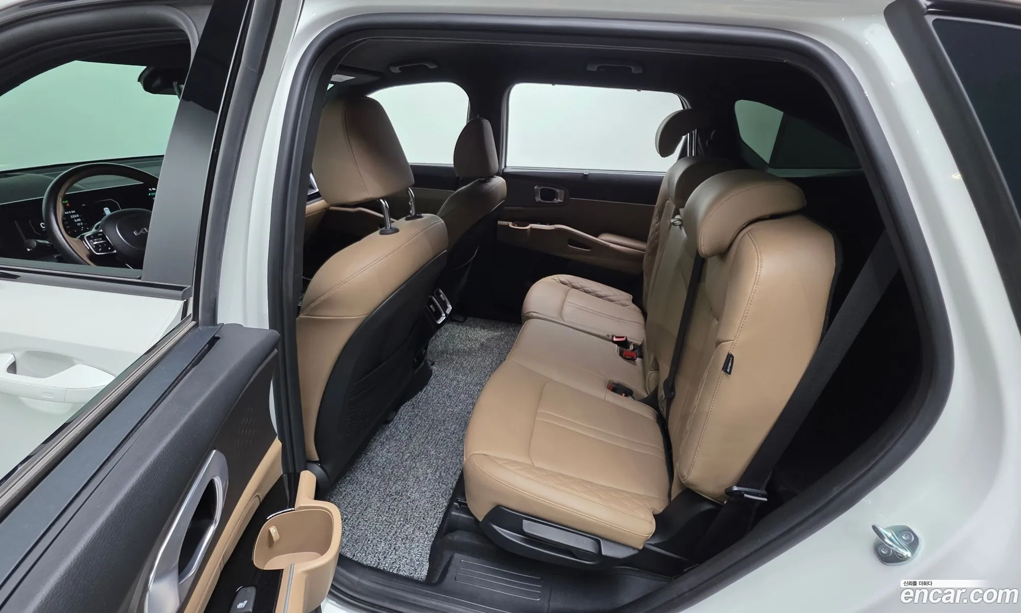 Kia Sorento 2023 — 38