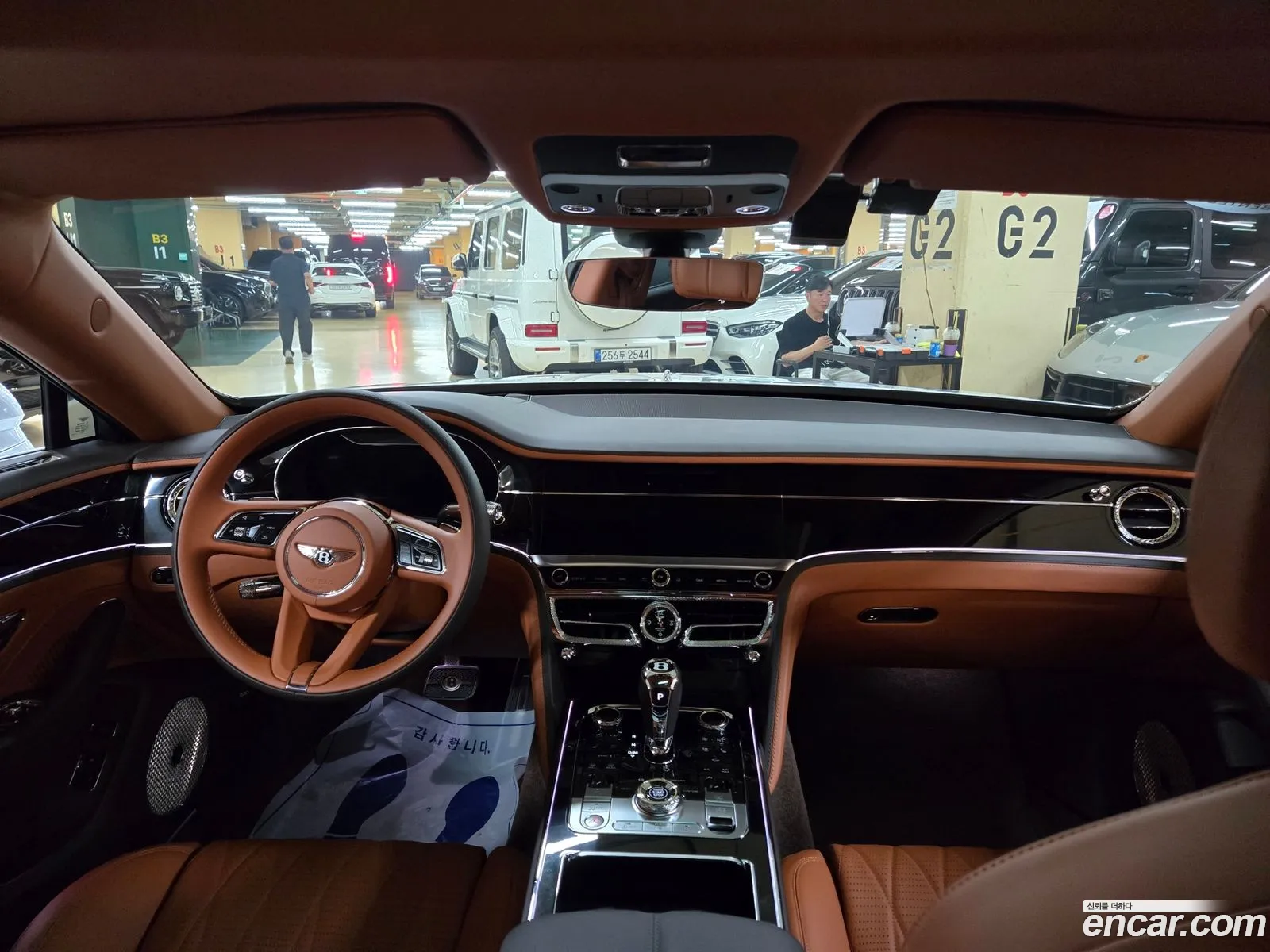 Bentley Flying Spur 2021 — 11