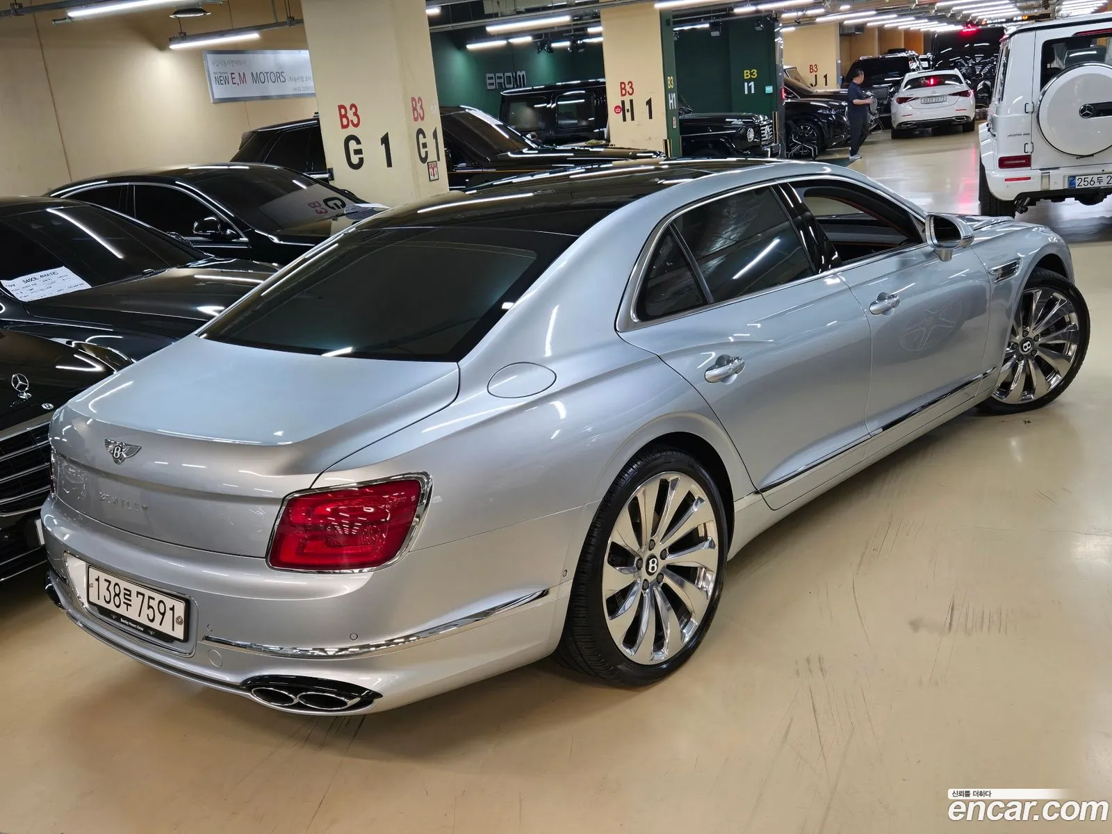 Bentley Flying Spur 2021 — 3